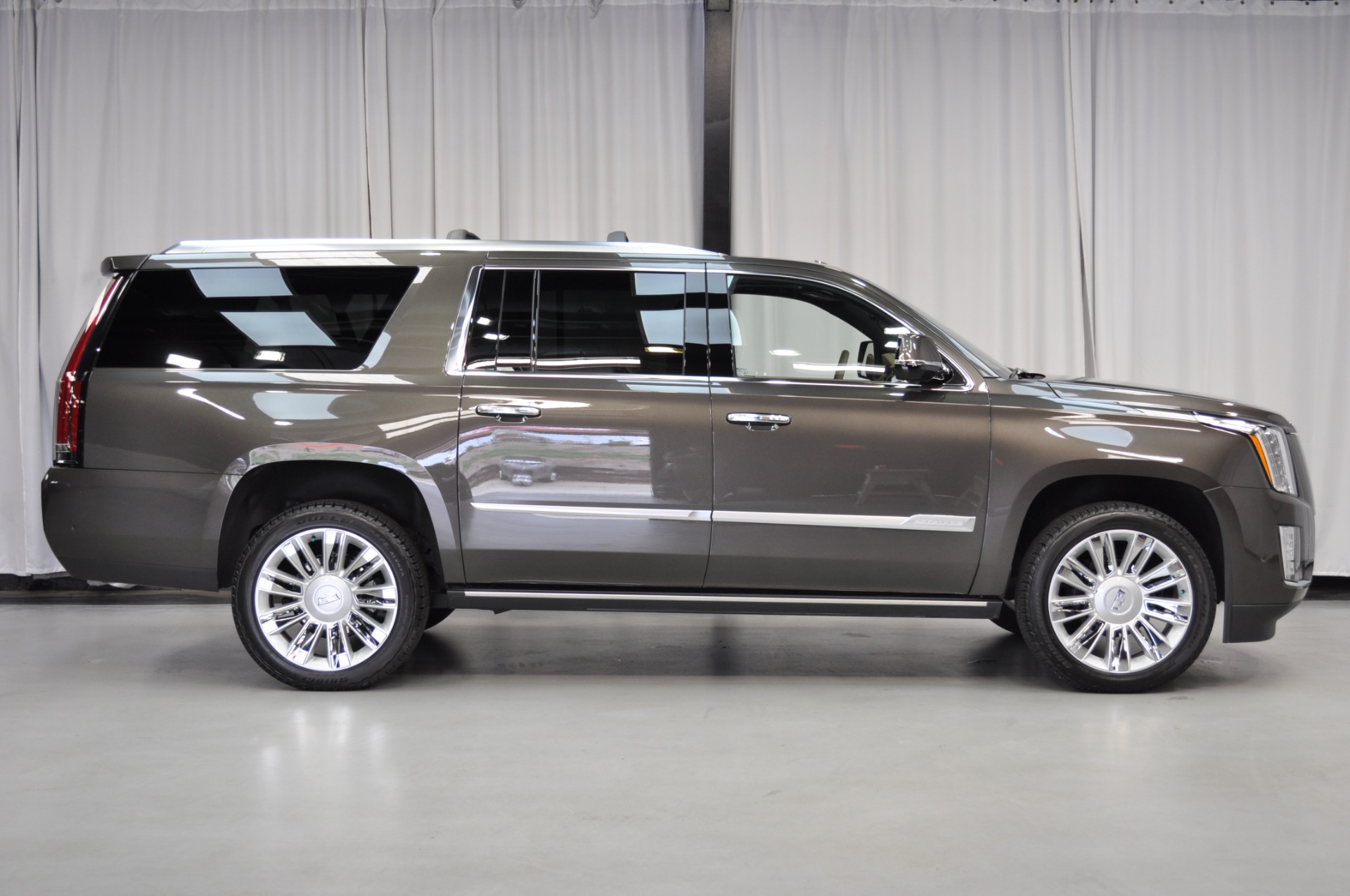 How Much Does a Cadillac Escalade Cost I Bob Moore Auto Group