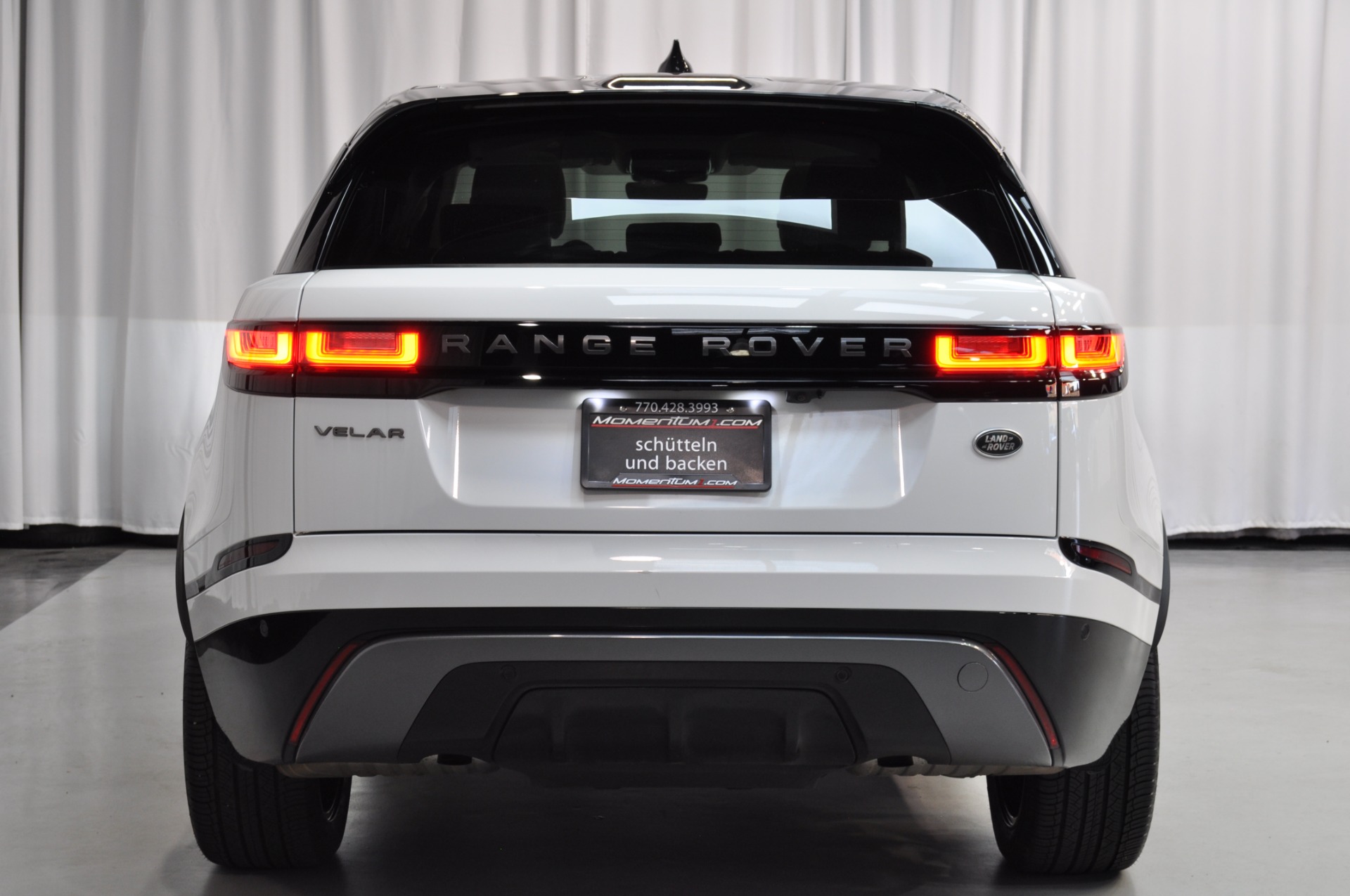 Rear Bumper Kit | LAND ROVER VELAR R-DYNAMIC 2020 Rear Bumper Kit | LAND ROVER VELAR R-DYNAMIC 2020