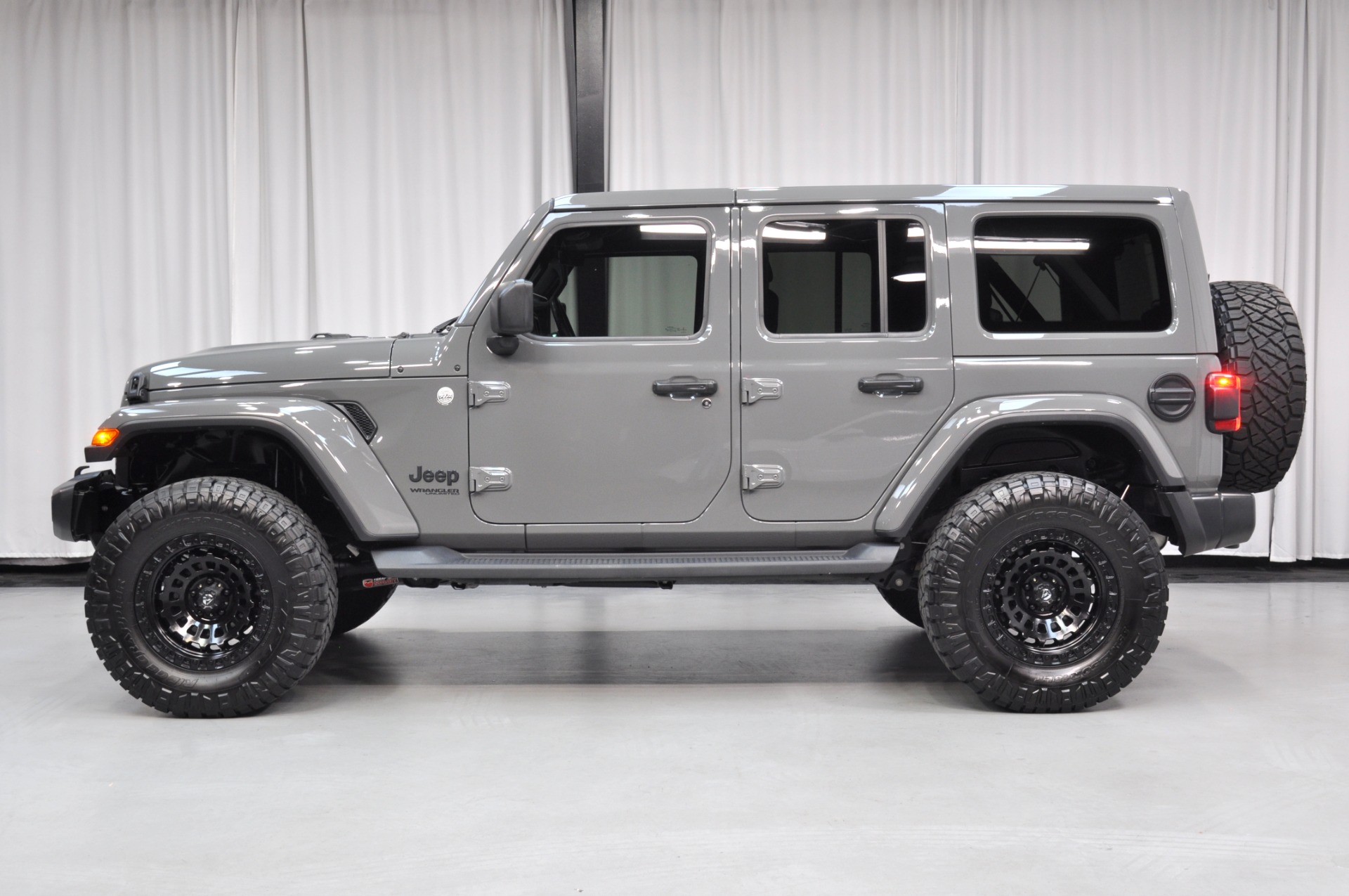 Used 2020 Jeep Wrangler Unlimited Sahara Altitude For Sale (Sold) | Momentum Motorcars Inc Stock #137769 Used 2020 Jeep Wrangler Unlimited Sahara Altitude For Sale (Sold) | Momentum Motorcars Inc Stock #137769