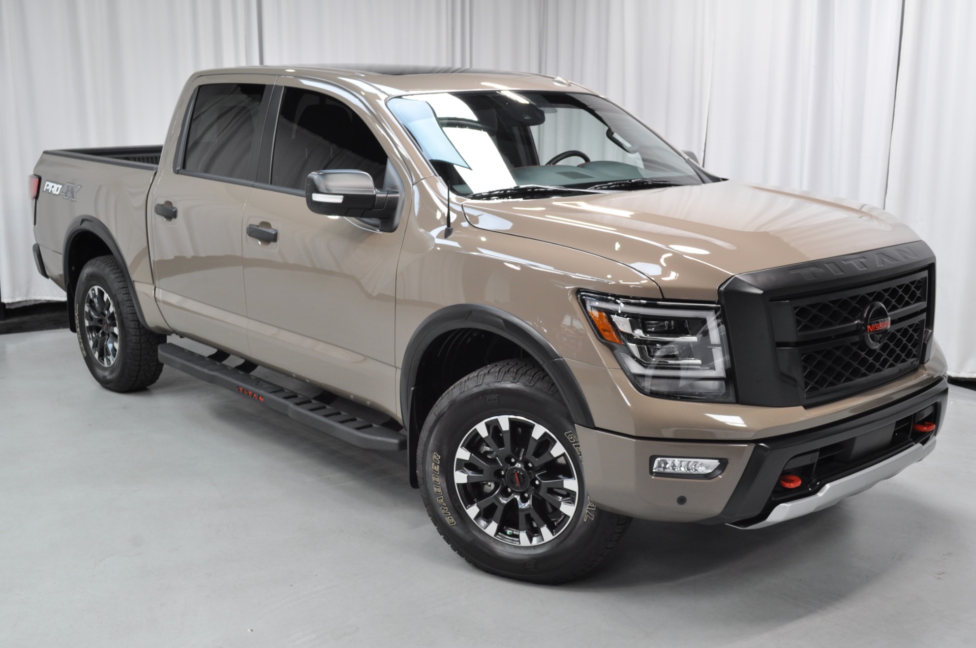 Hood and Fender Kit | NISSAN TITAN PRO-4X 2014 Hood and Fender Kit | NISSAN TITAN PRO-4X 2014