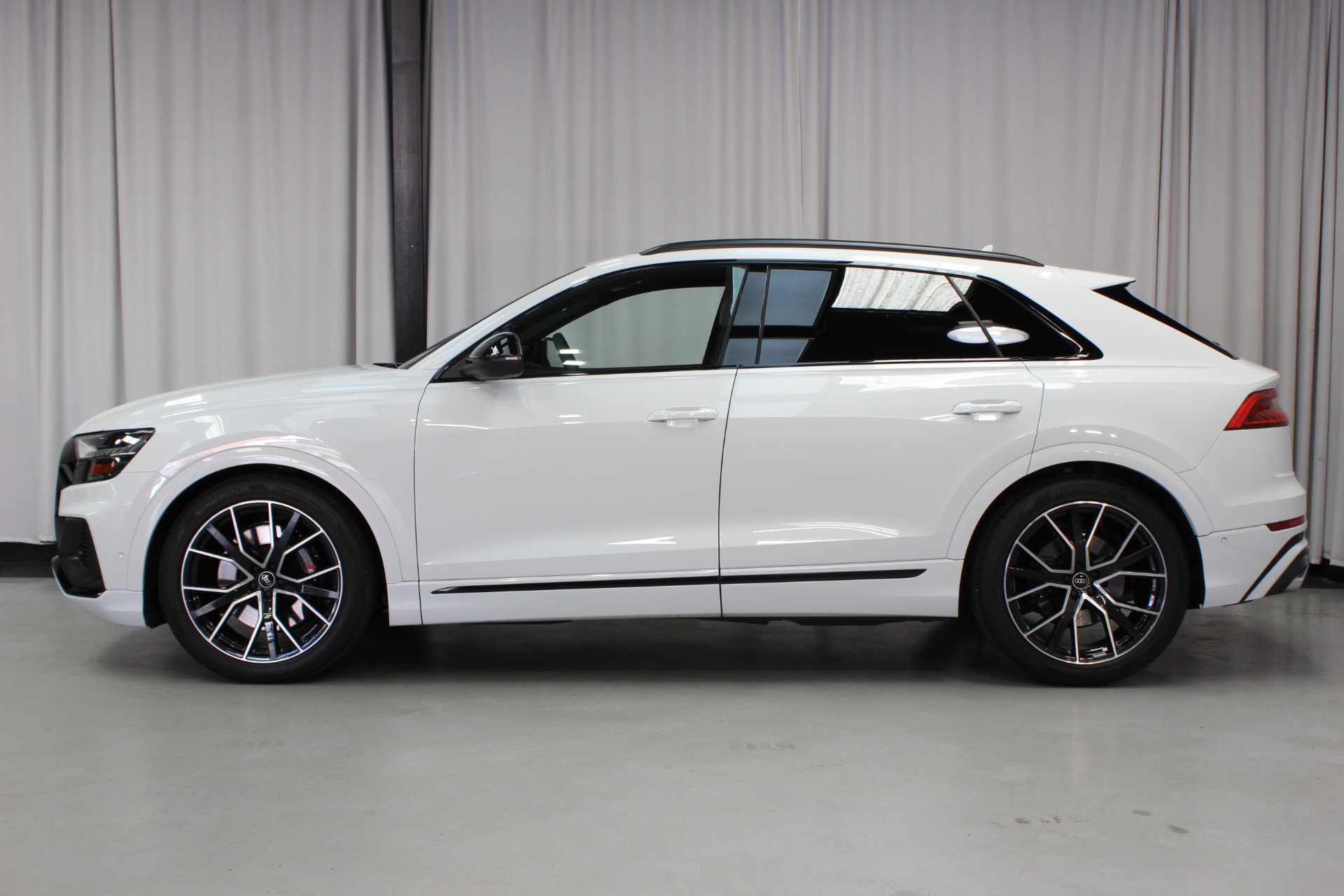 AUDI別注looks mart製 AUDI AUDI別注looks mart製 AUDI