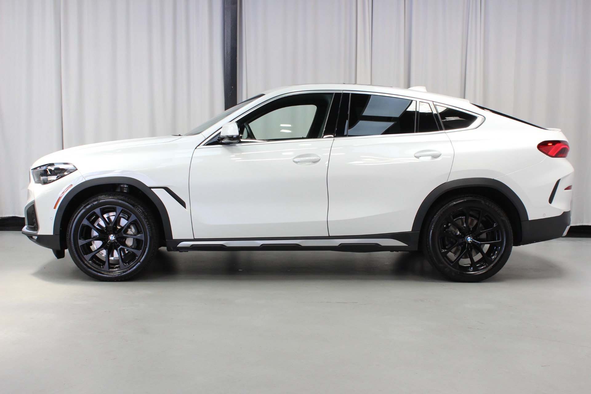 Used 2021 BMW X6 xDrive40i For Sale (Sold) | Momentum
