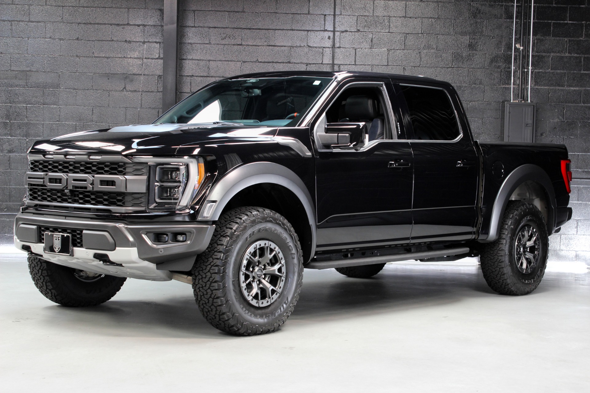Black Ford Raptors 2022