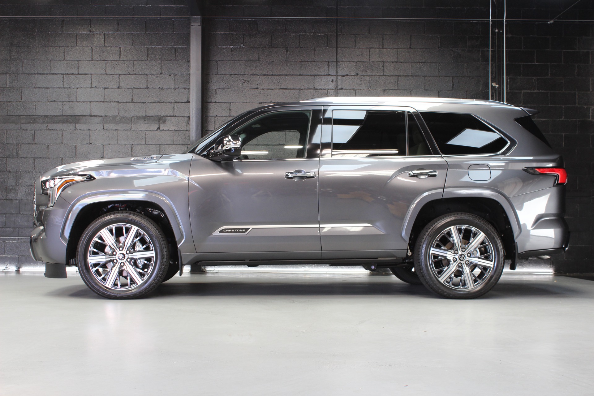 Top 166+ images 2023 toyota sequoia capstone for sale near me In