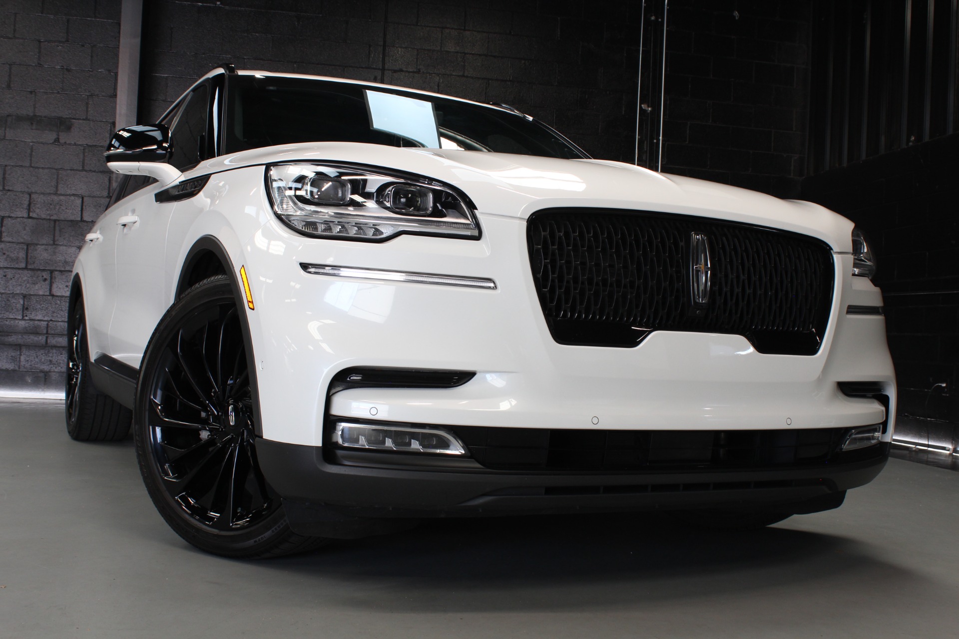 Rocker Panel Kit | LINCOLN AVIATOR STANDARD - RESERVE 2021 Rocker Panel Kit | LINCOLN AVIATOR STANDARD - RESERVE 2021