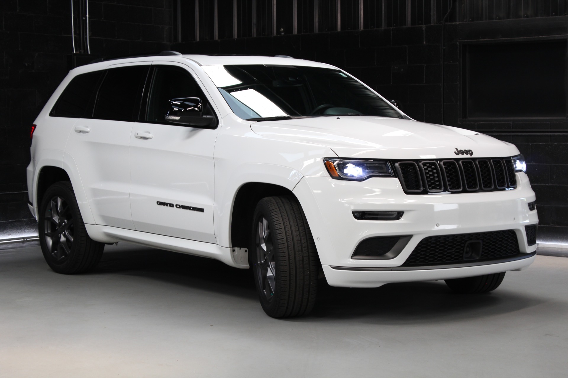 Standard Hood Fender & Mirrors | JEEP Grand Cherokee LIMITED 2020