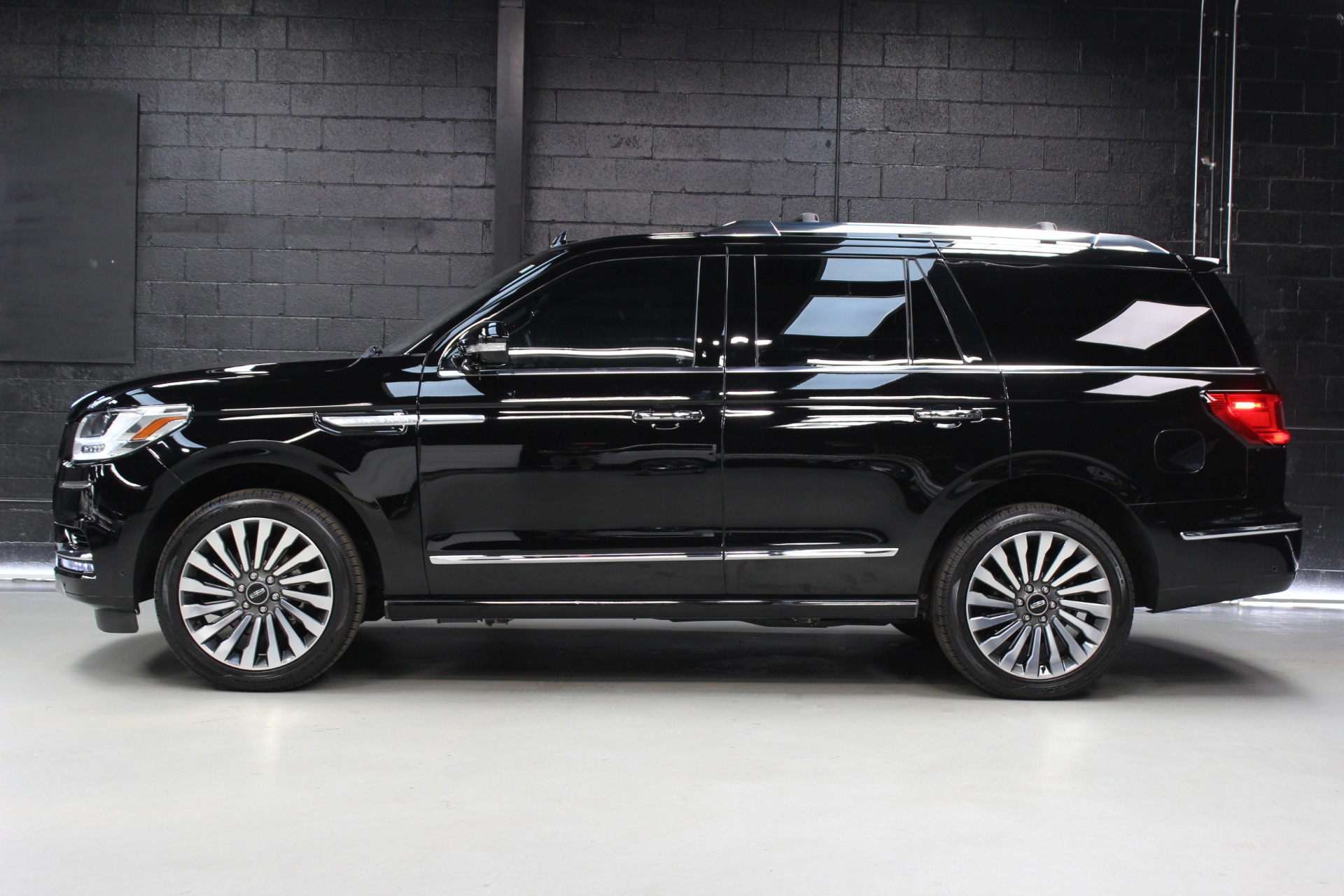 Used 2018 Lincoln Navigator Reserve Technology Package For Sale