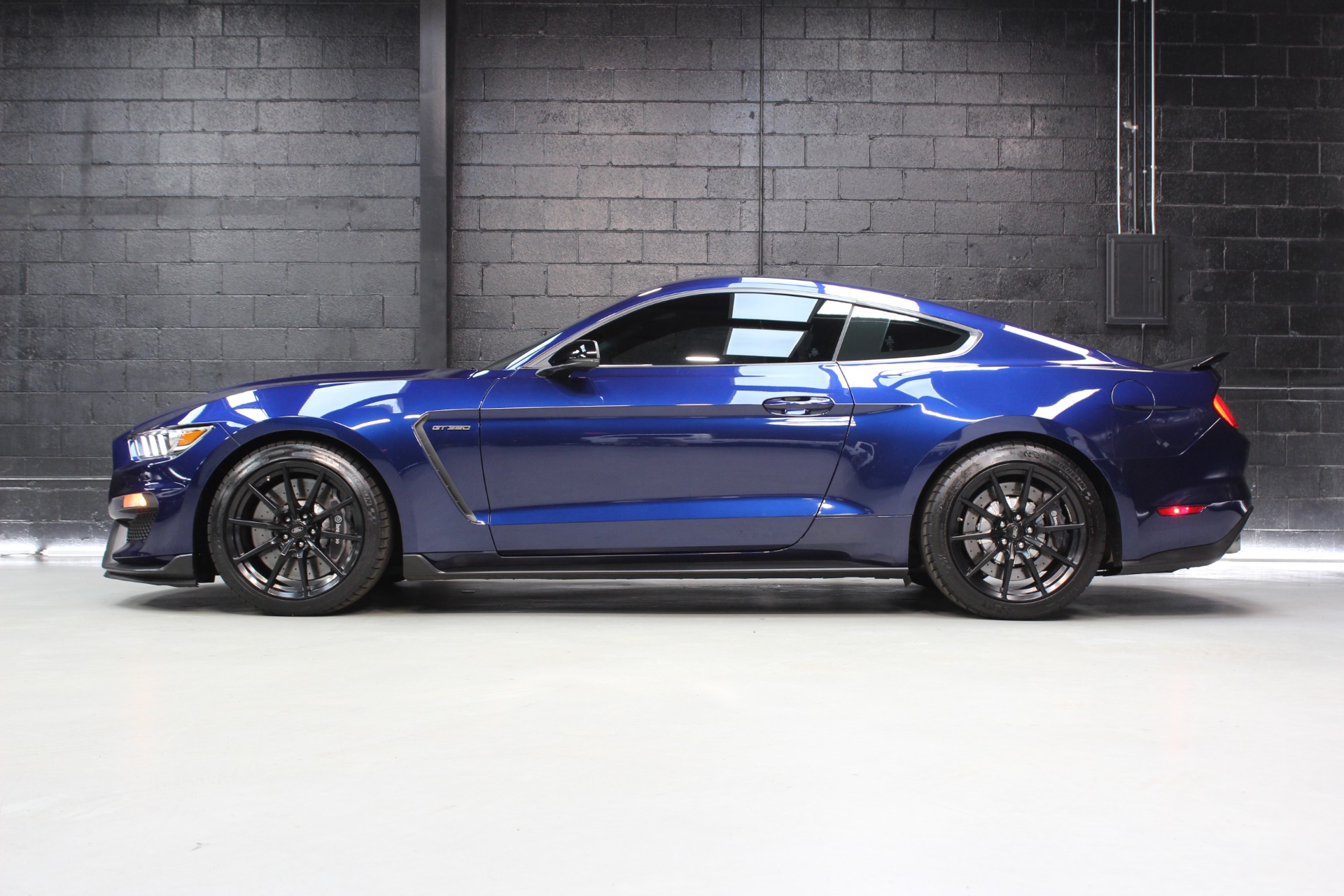 Rear Wheel Impact Area Kit | FORD MUSTANG SHELBY GT350R 2015 Rear Wheel Impact Area Kit | FORD MUSTANG SHELBY GT350R 2015