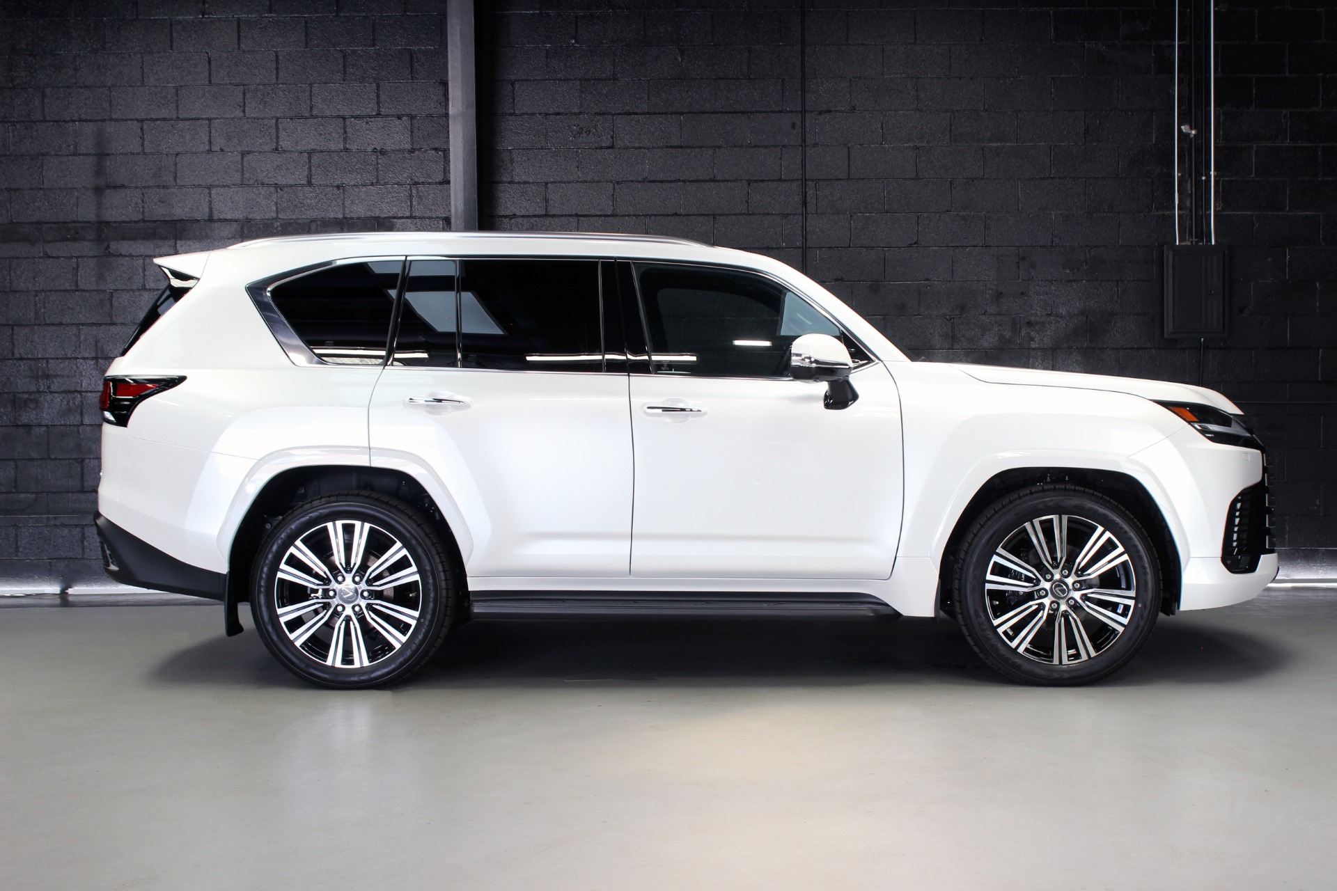 Used 2023 Lexus LX 600 Luxury Edition For Sale (Sold) | Momentum