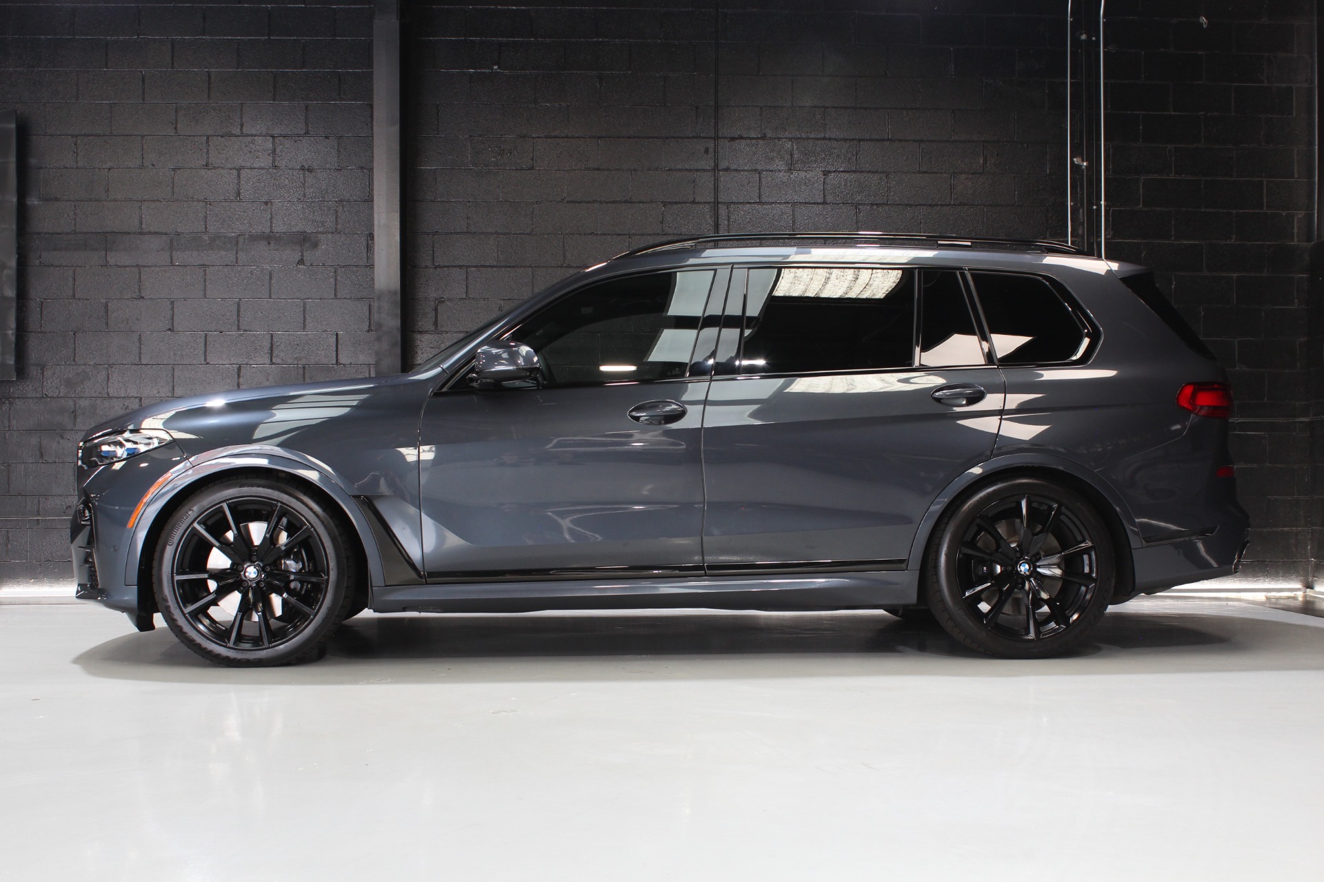 Used 2021 BMW X7 M50i Executive Package For Sale (Sold) | Momentum