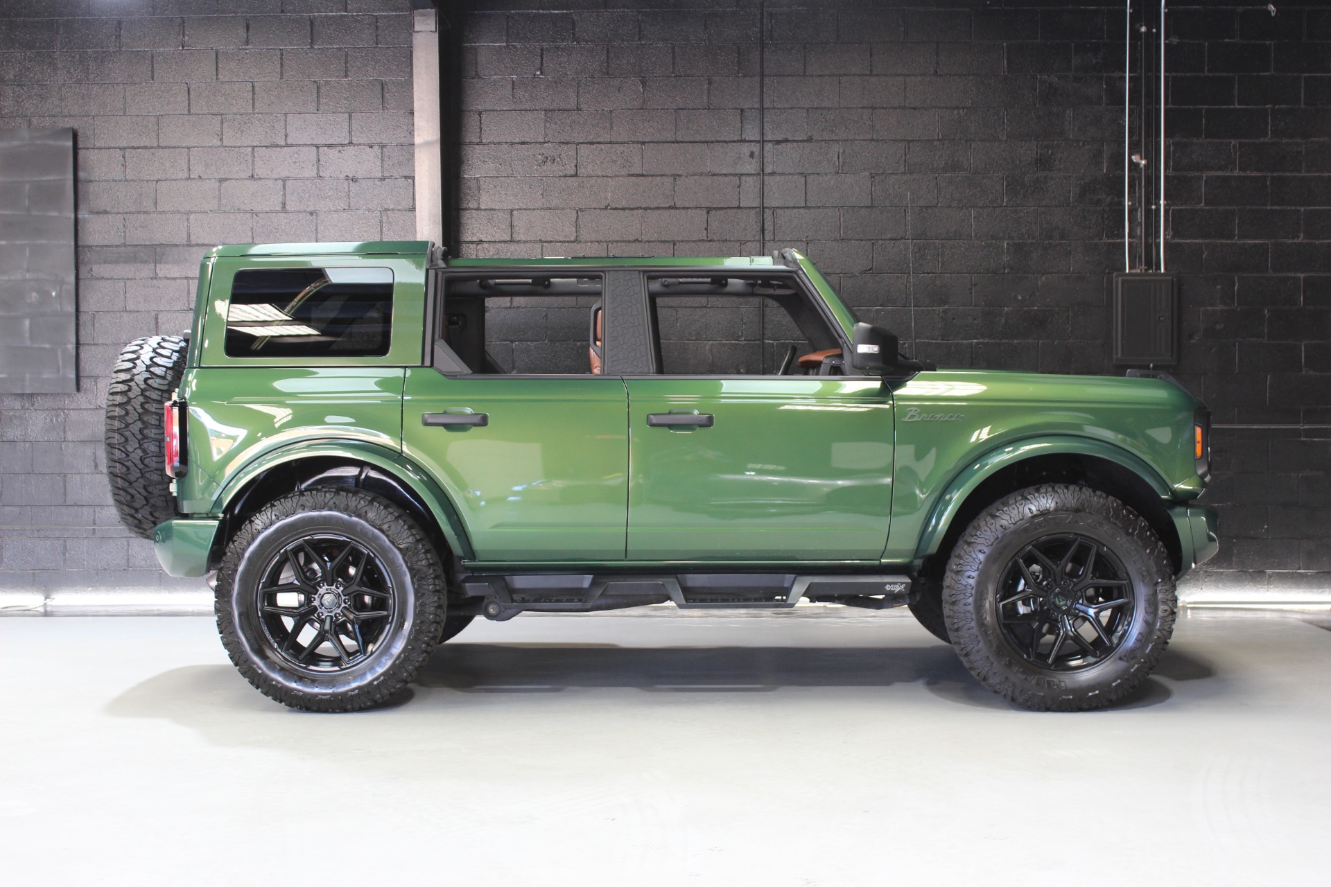 Used 2023 Ford Bronco Wildtrak Advanced For Sale (Sold) | Momentum