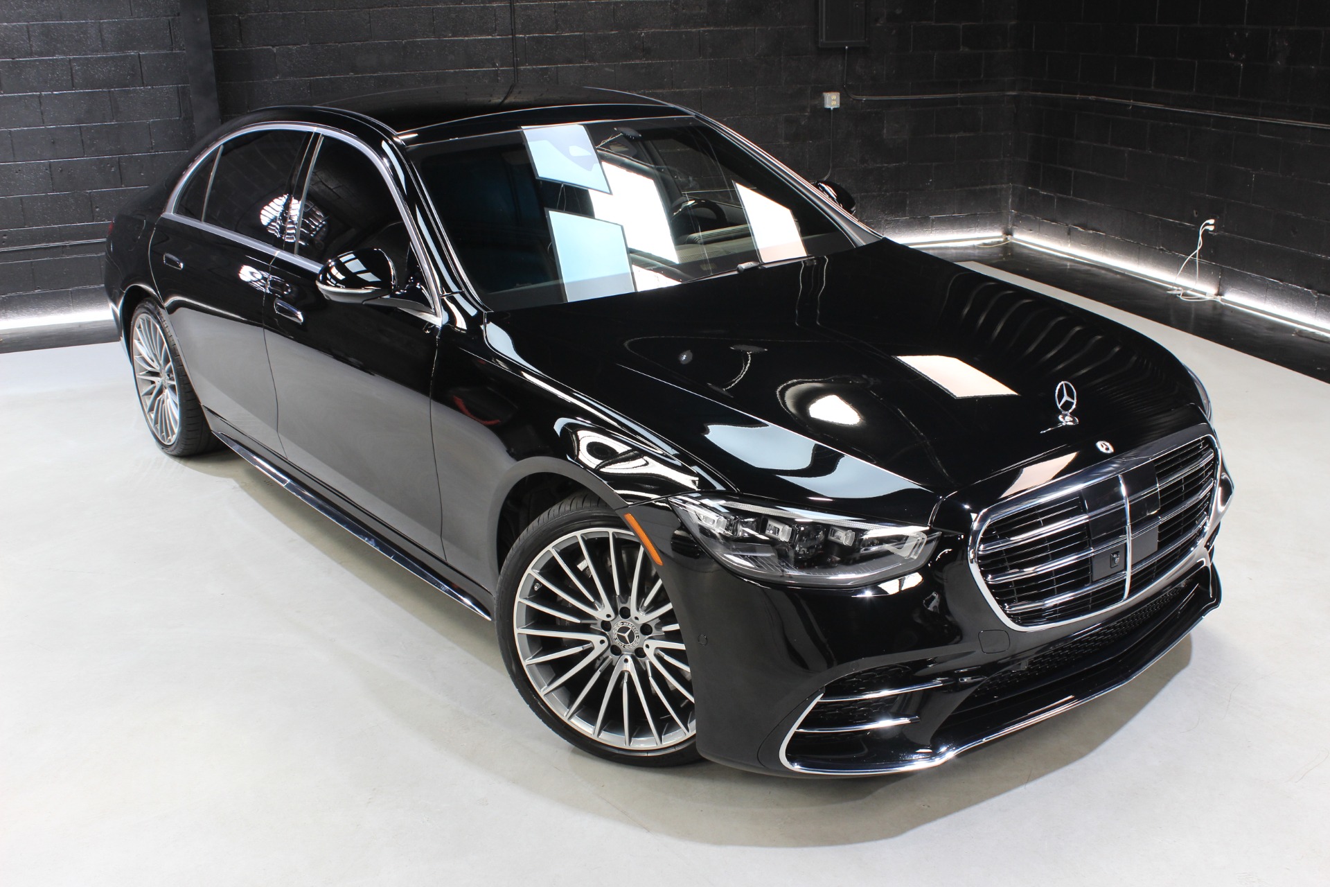 Used 2022 Mercedes-Benz S-Class S 500 4MATIC AMG Line with 3D