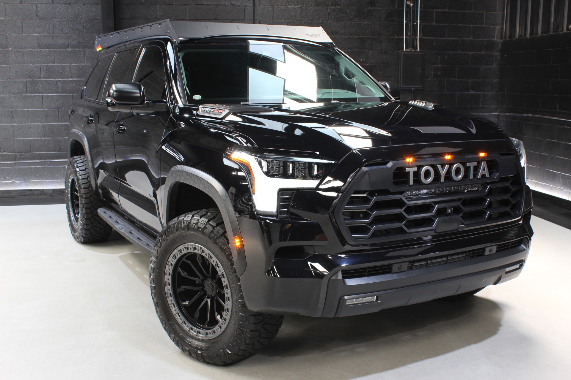 GCD 2023 トヨタ・セコイア　TRD PRO　(ブラック) 1/64 GCD 2023 Toyota Sequoia TRD Pro (Black) Diecast Car