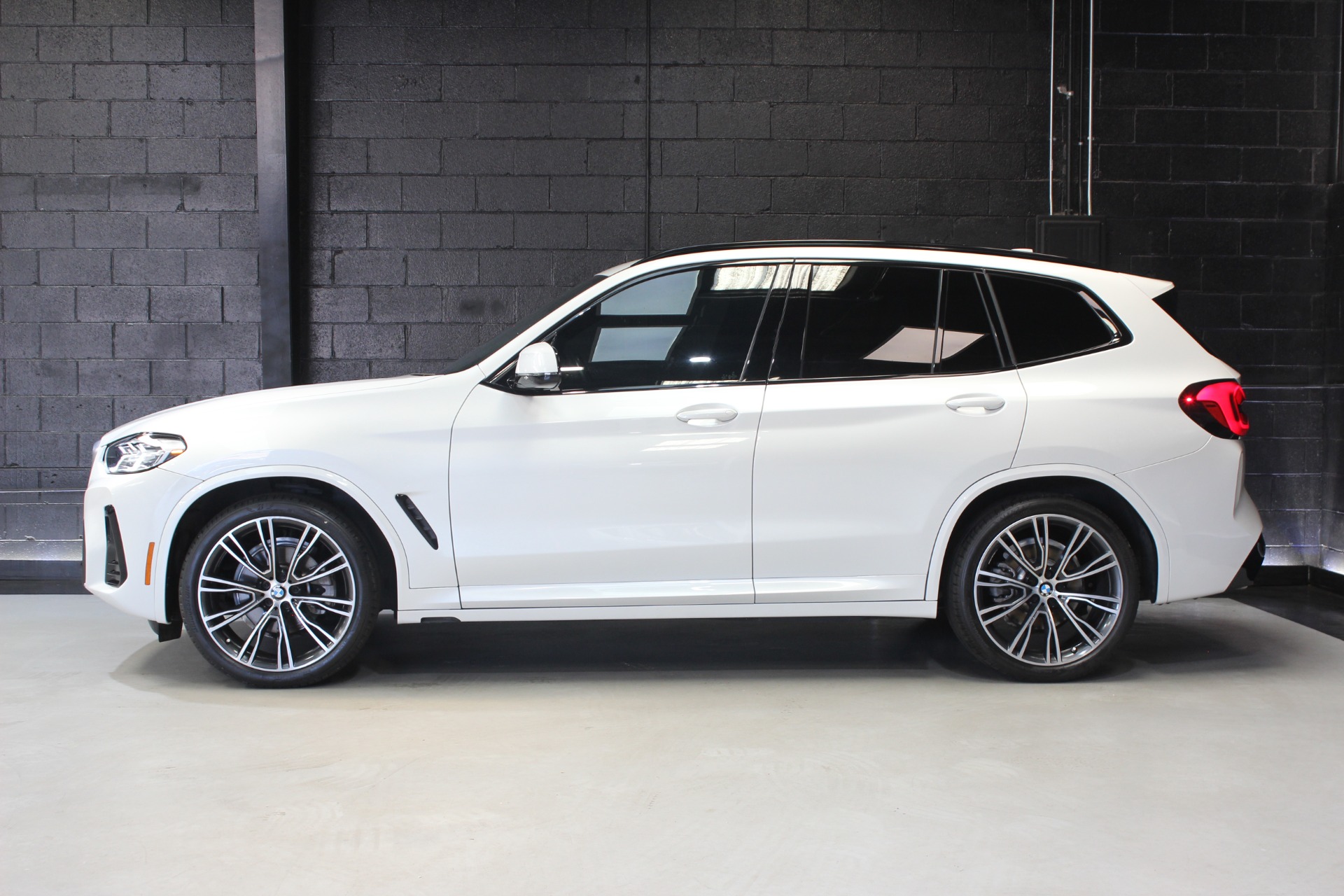 2022 Bmw X3 sDrive30i photo 2