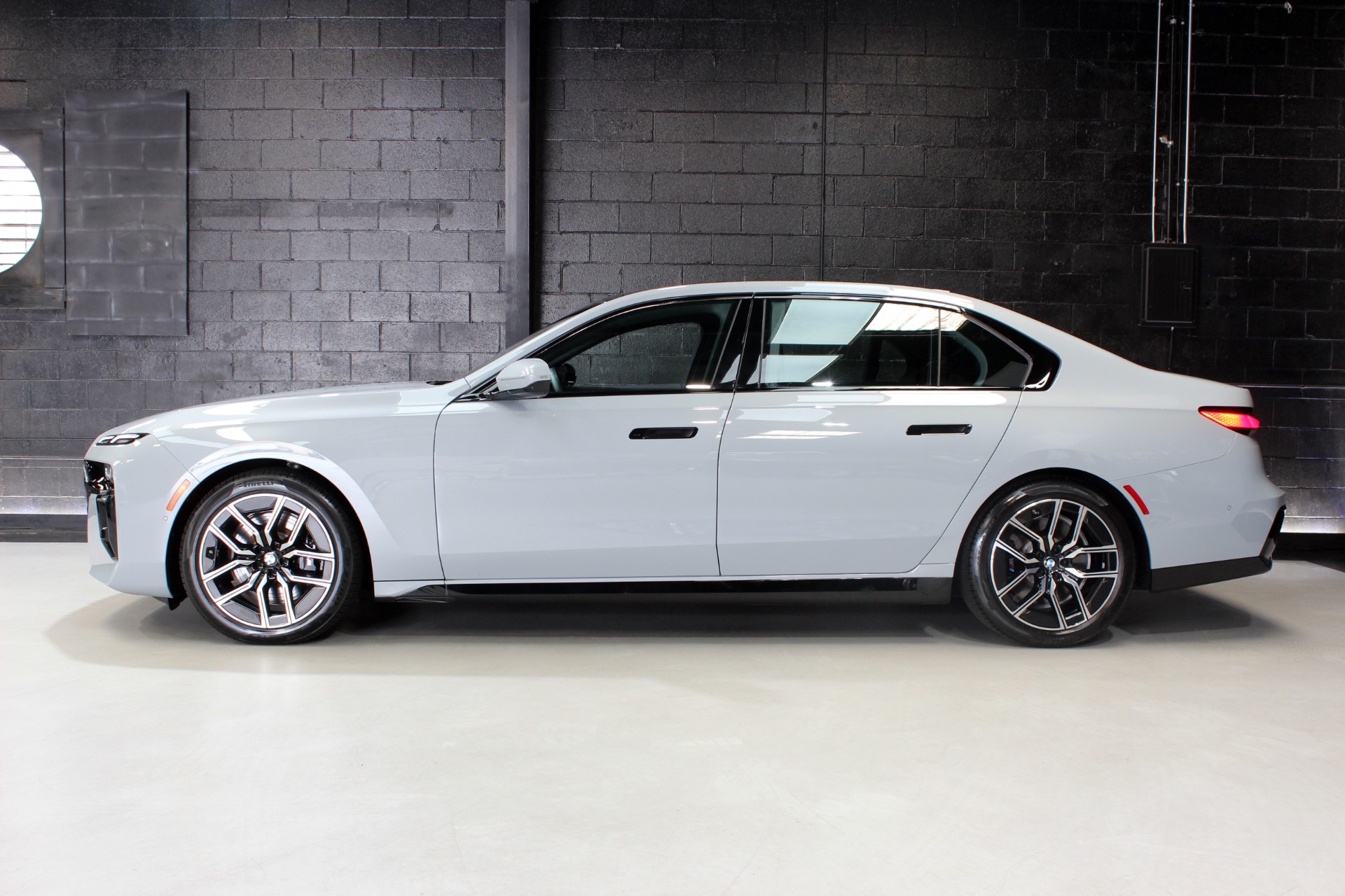Used 2024 BMW 7 Series 740i M Sport Package w/ Driving Assistance