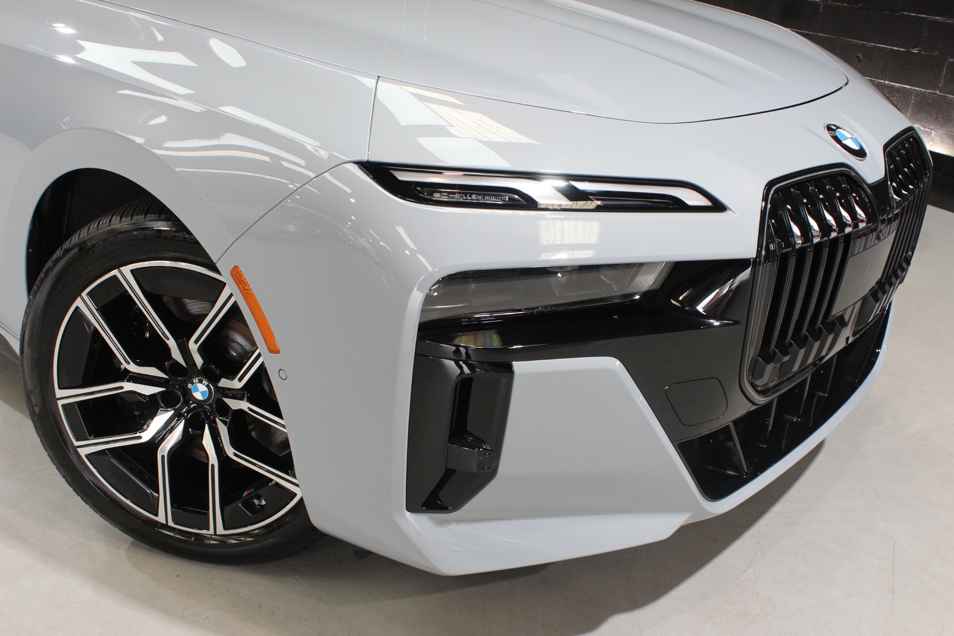 Used 2024 BMW 7 Series 740i M Sport Package w/ Driving Assistance