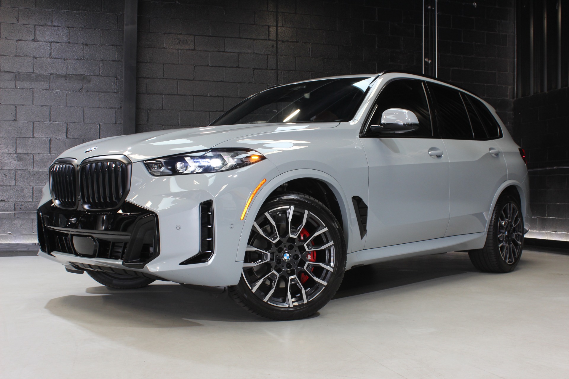 2024 Bmw X5 xDrive40i photo 2