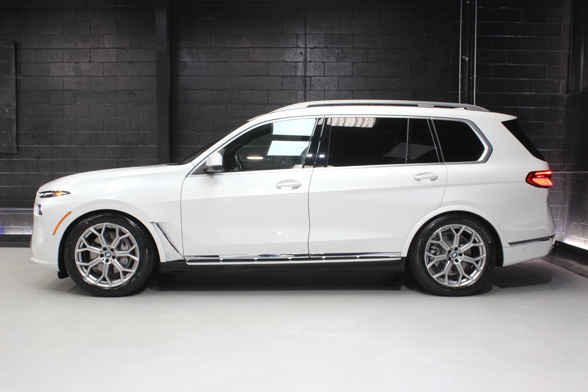 2024 Bmw X7 xDrive40i photo 2