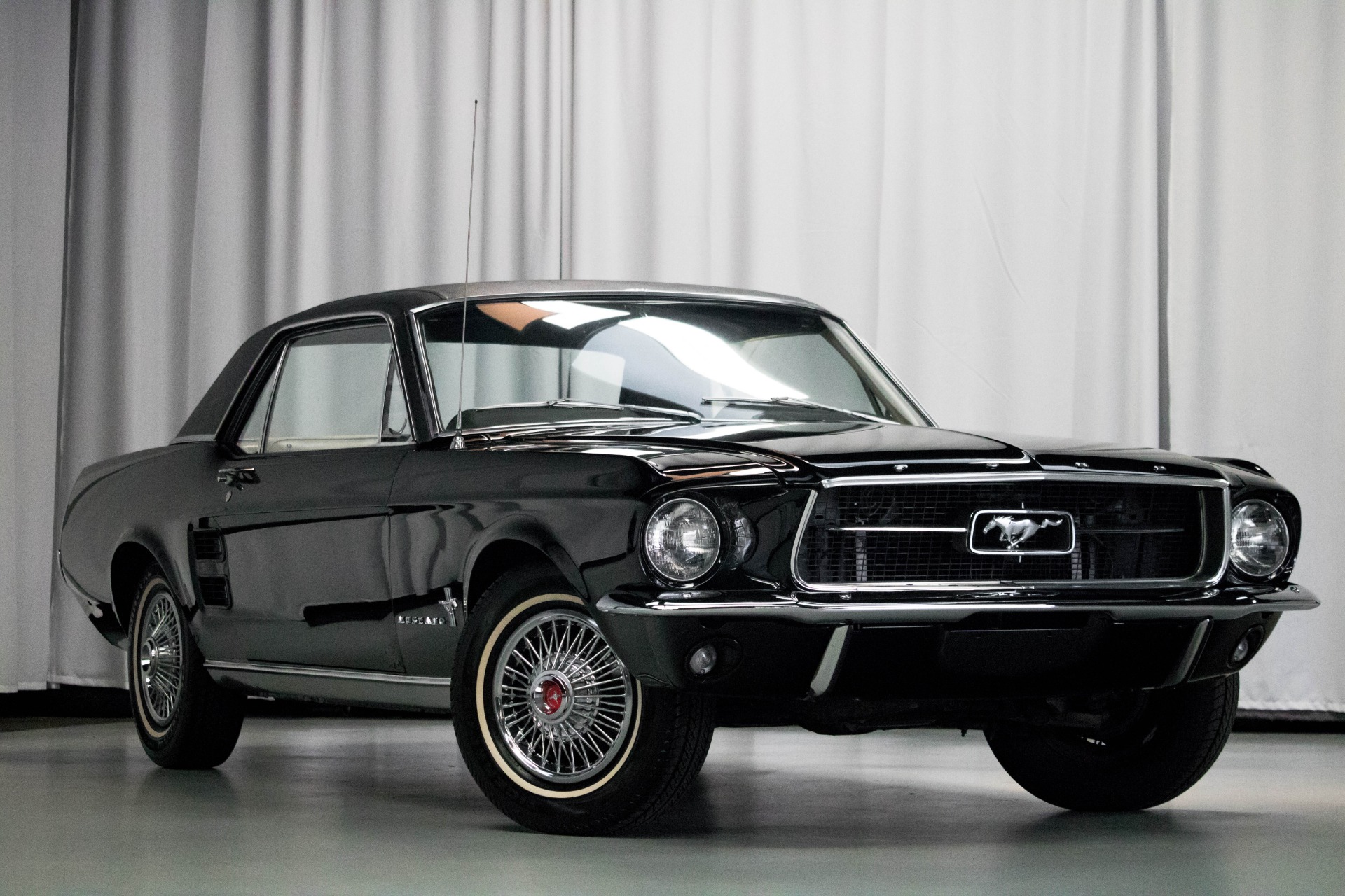 Ford mustang ss