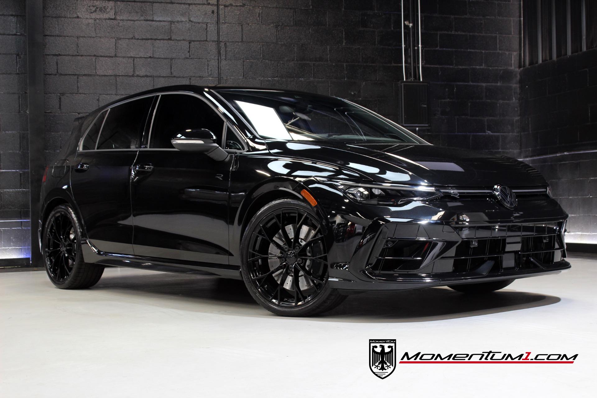 2025 Volkswagen Golf R R's photo