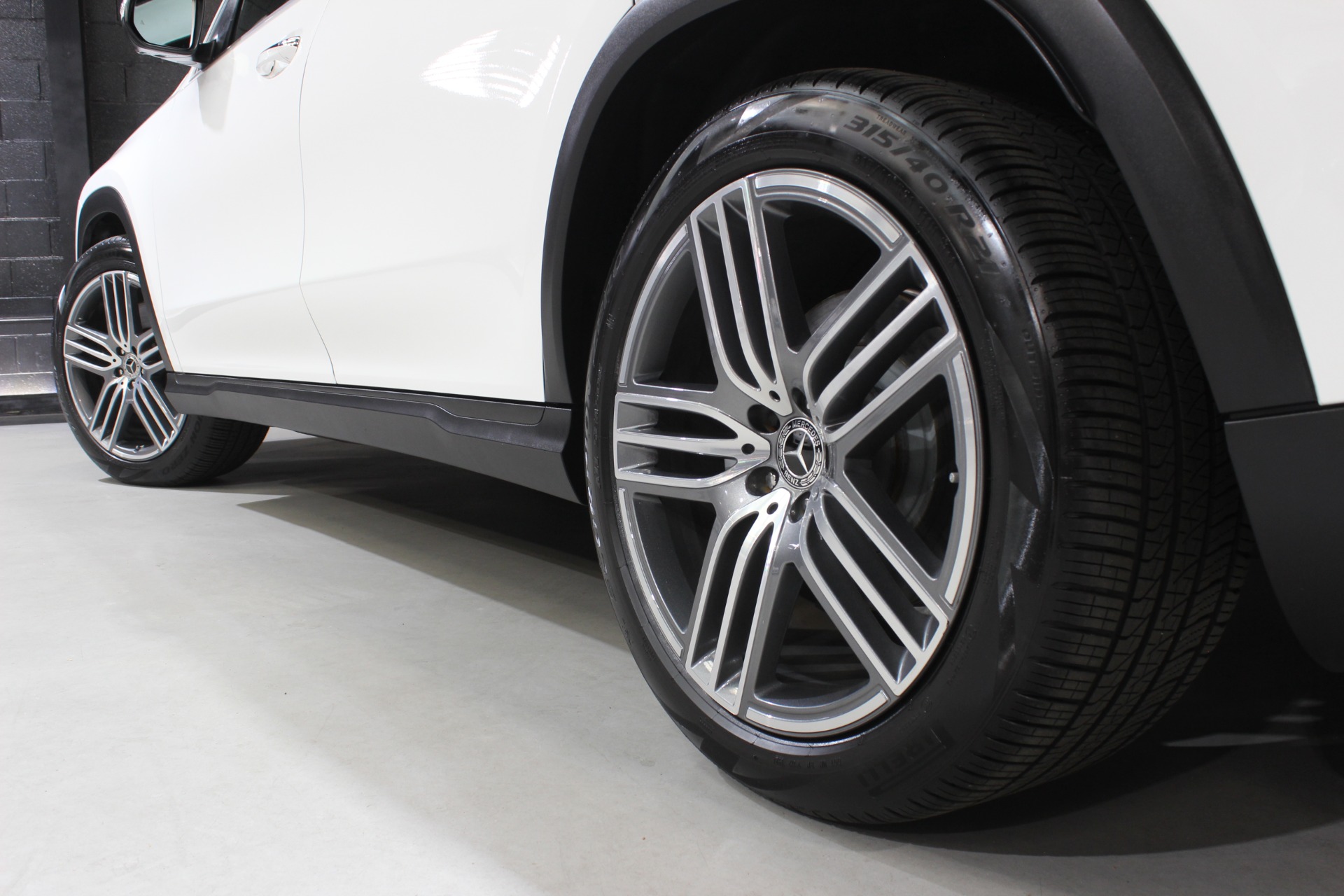 2023 Mercedes-Benz GLS GLS450 - Photo 23