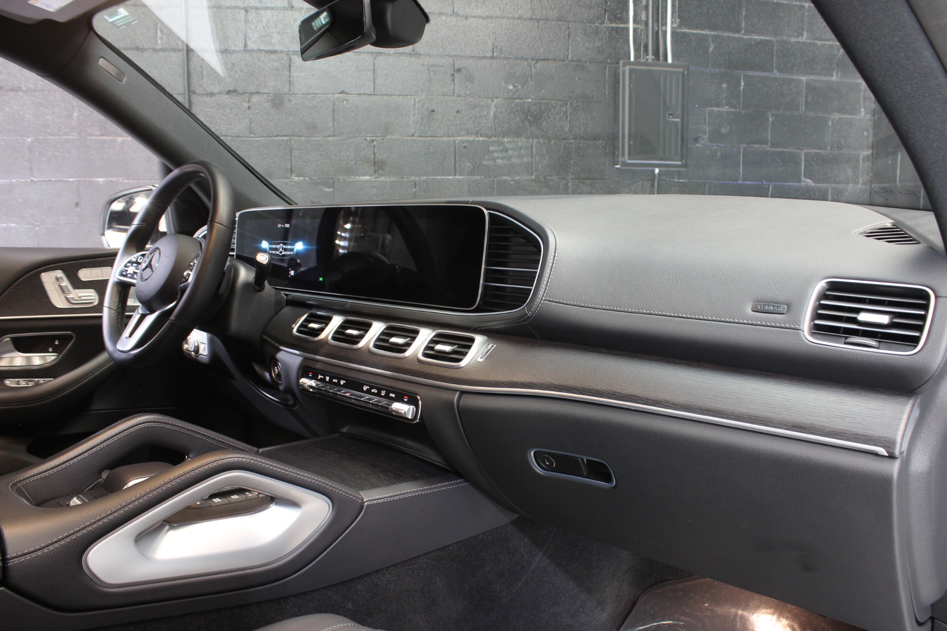 2023 Mercedes-Benz GLS GLS450 - Photo 53
