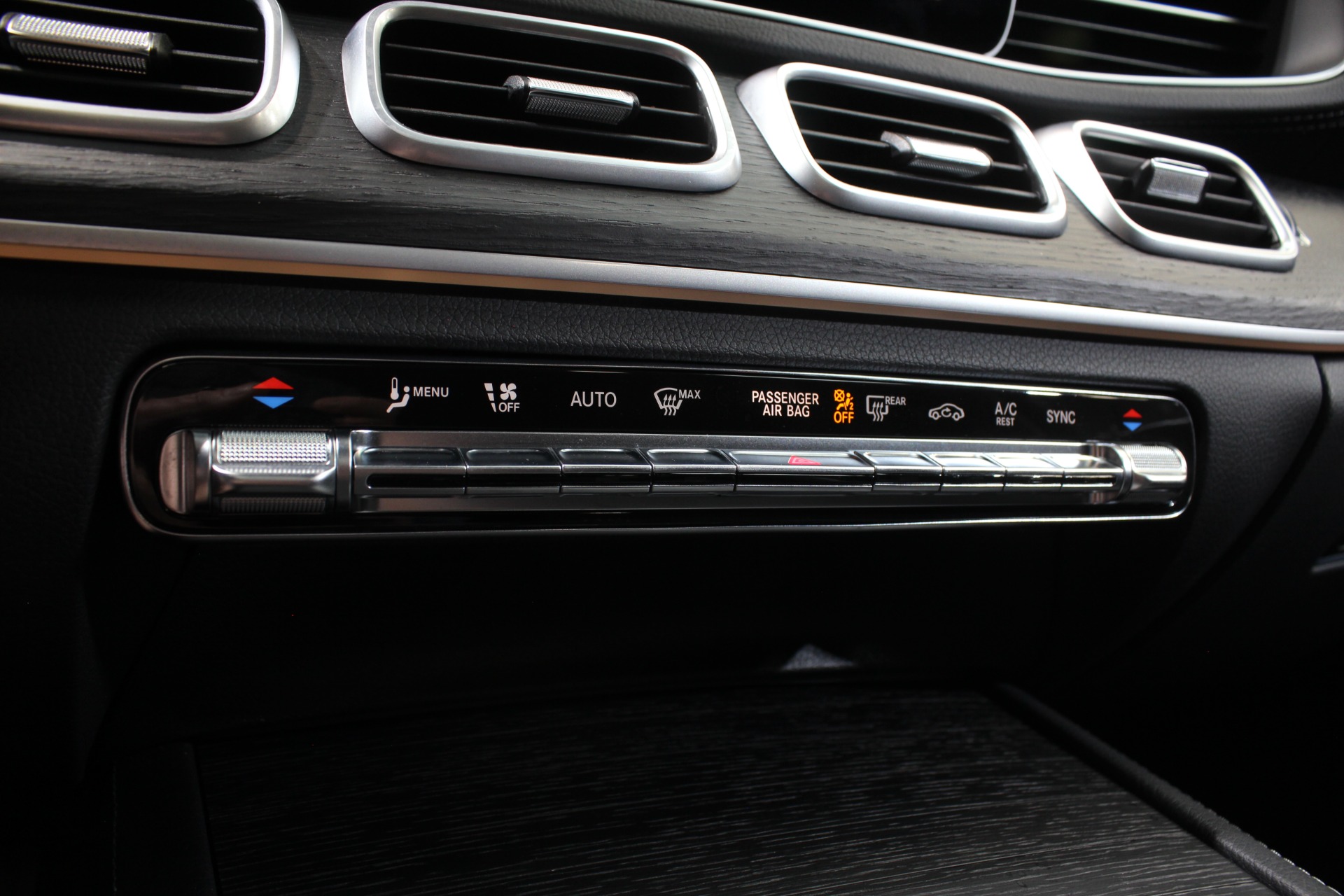 2023 Mercedes-Benz GLS GLS450 - Photo 77