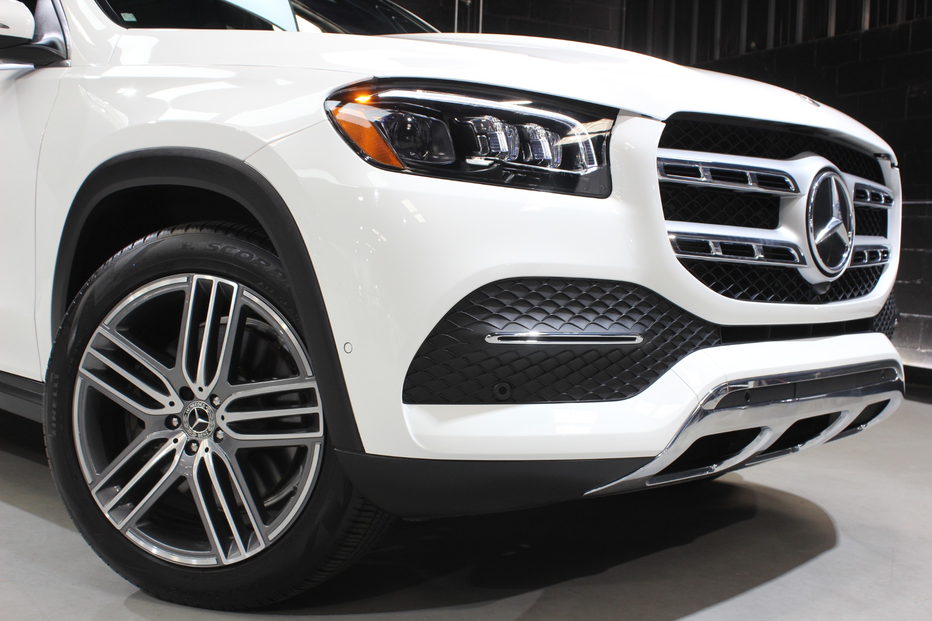 2023 Mercedes-Benz GLS GLS450 - Photo 9