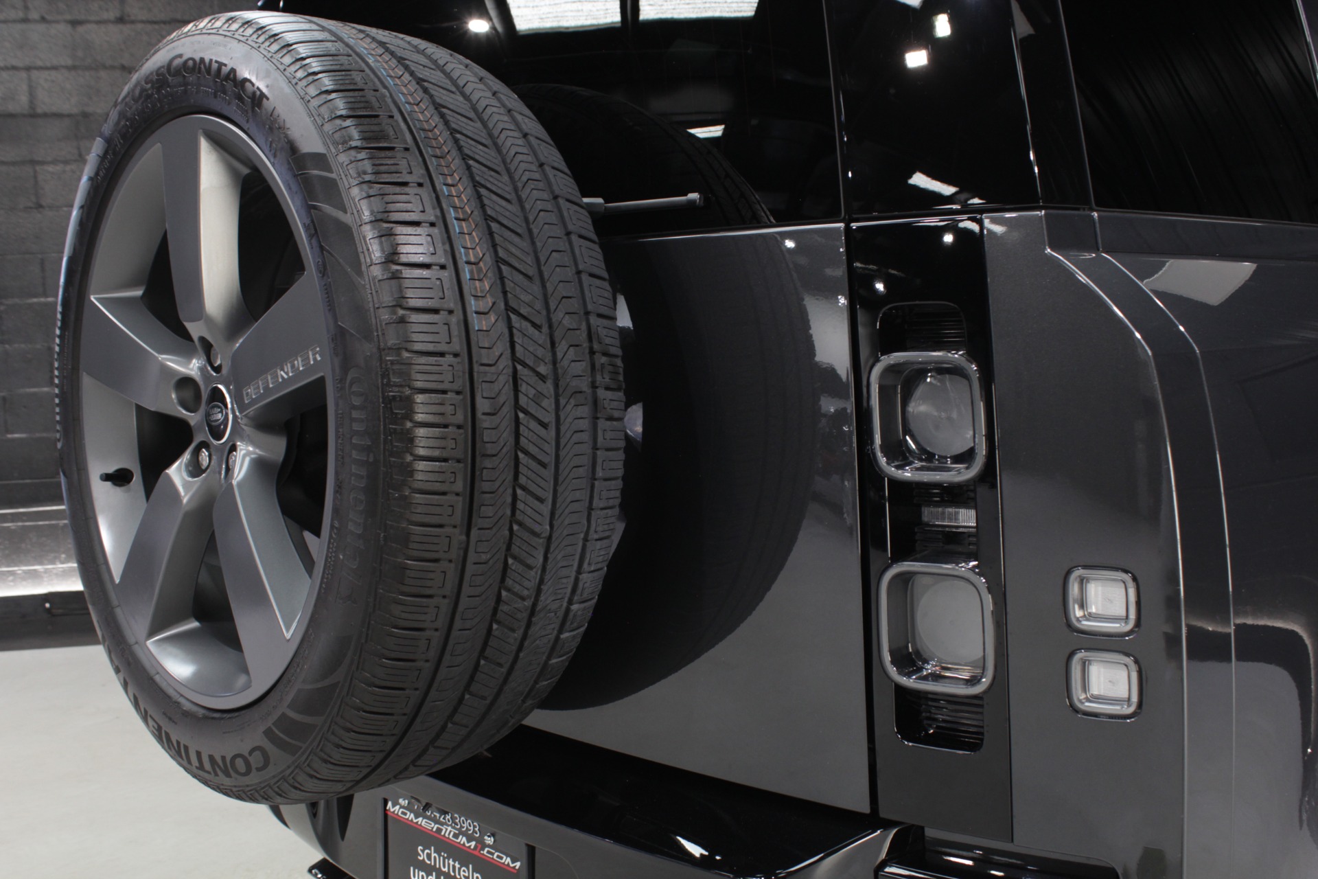 2025 Land Rover Defender V8 - Photo 16