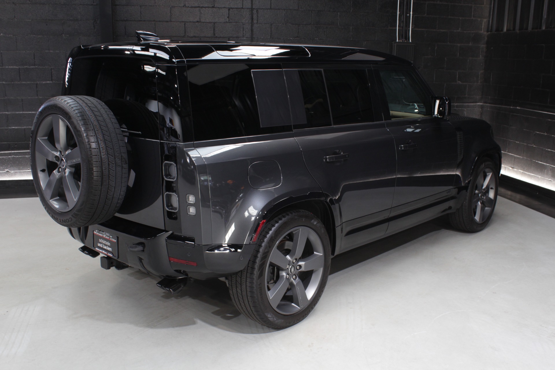2025 Land Rover Defender V8 - Photo 17