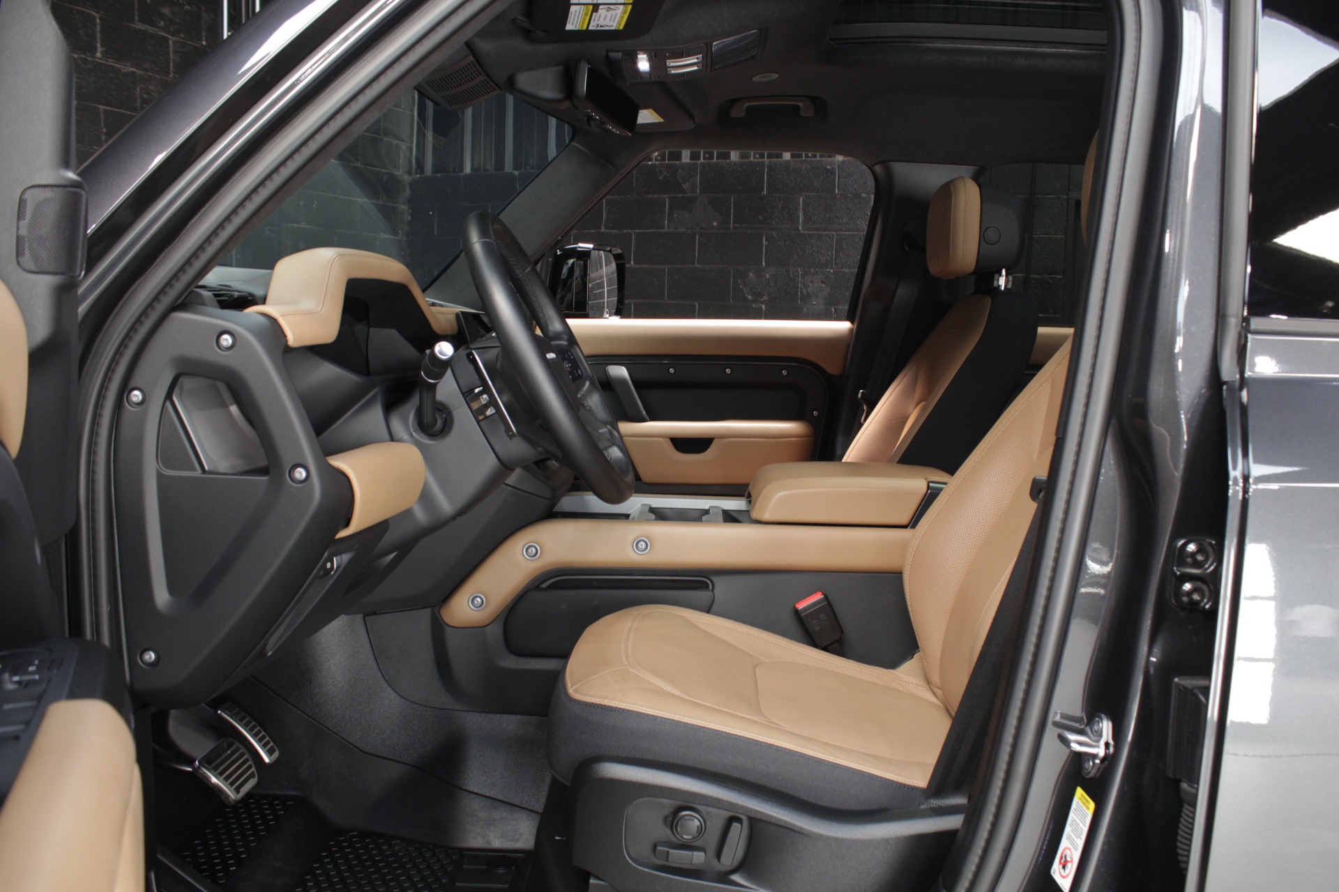 2025 Land Rover Defender V8 - Photo 33