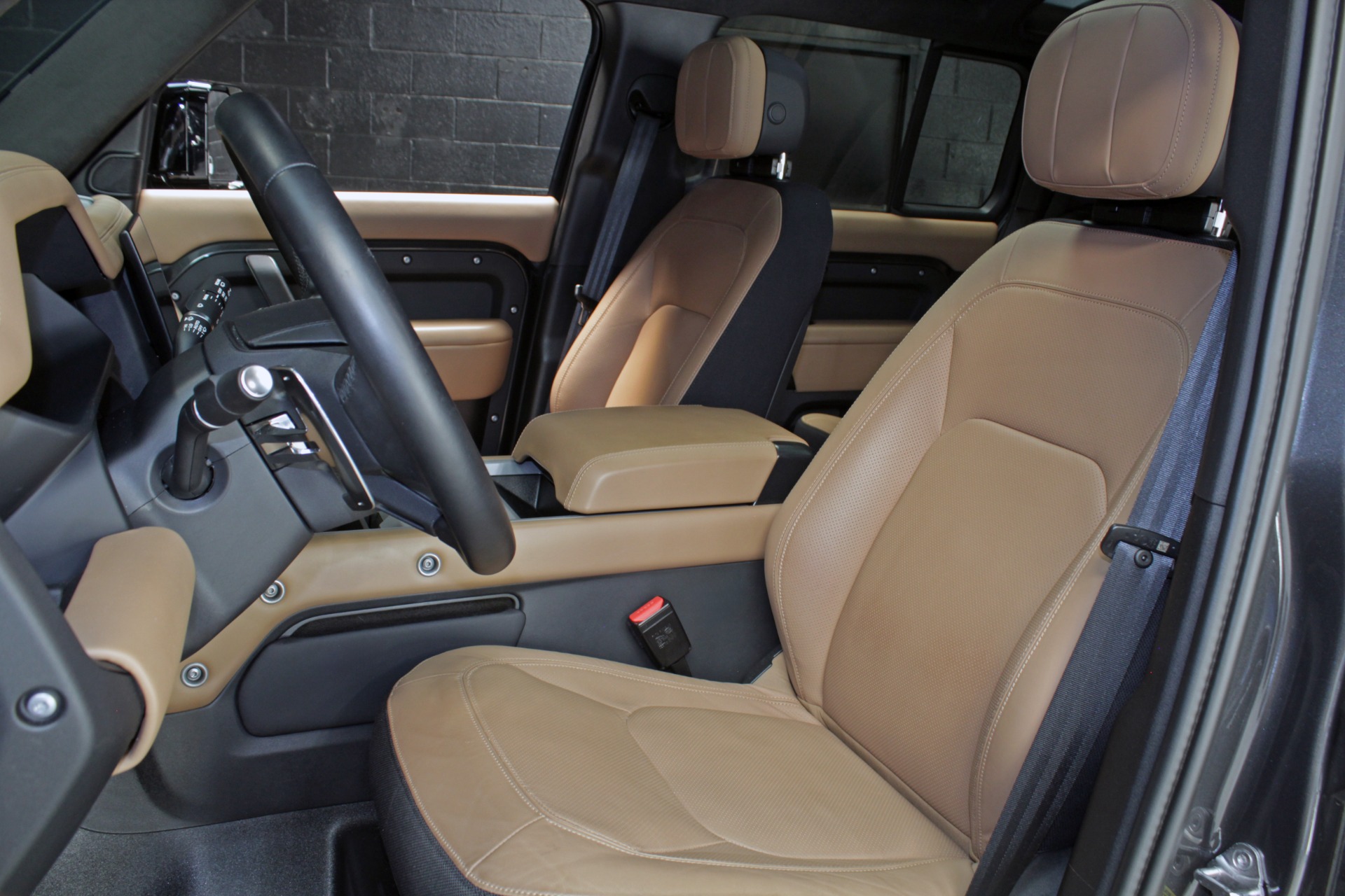 2025 Land Rover Defender V8 - Photo 34