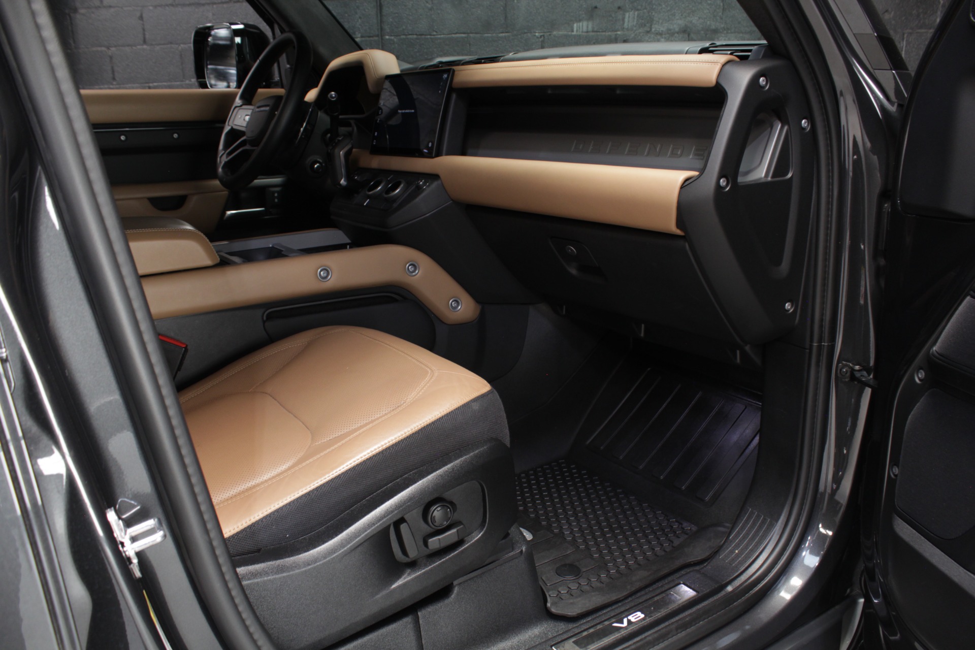 2025 Land Rover Defender V8 - Photo 47