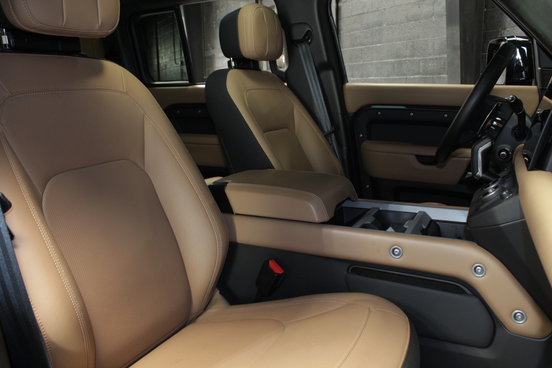 2025 Land Rover Defender V8 - Photo 49