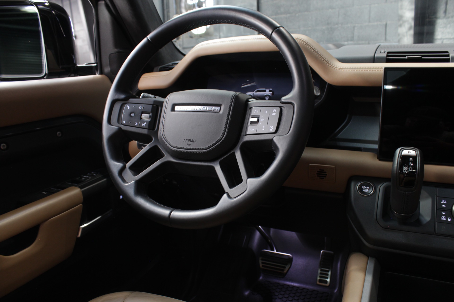 2025 Land Rover Defender V8 - Photo 51