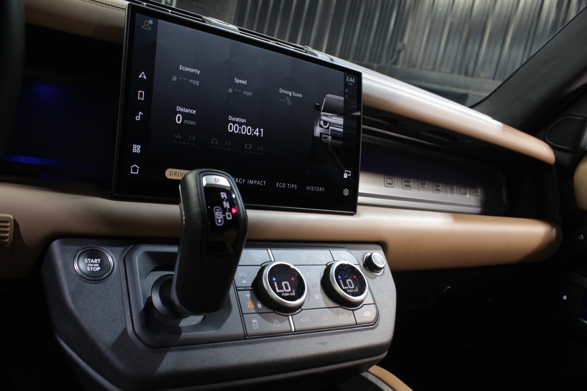 2025 Land Rover Defender V8 - Photo 58