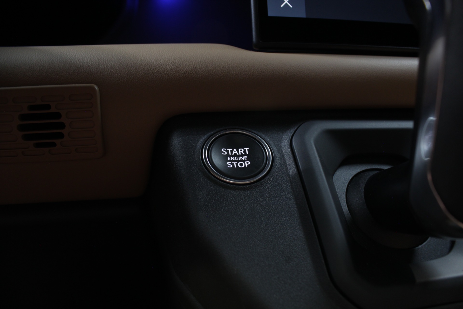 2025 Land Rover Defender V8 - Photo 72
