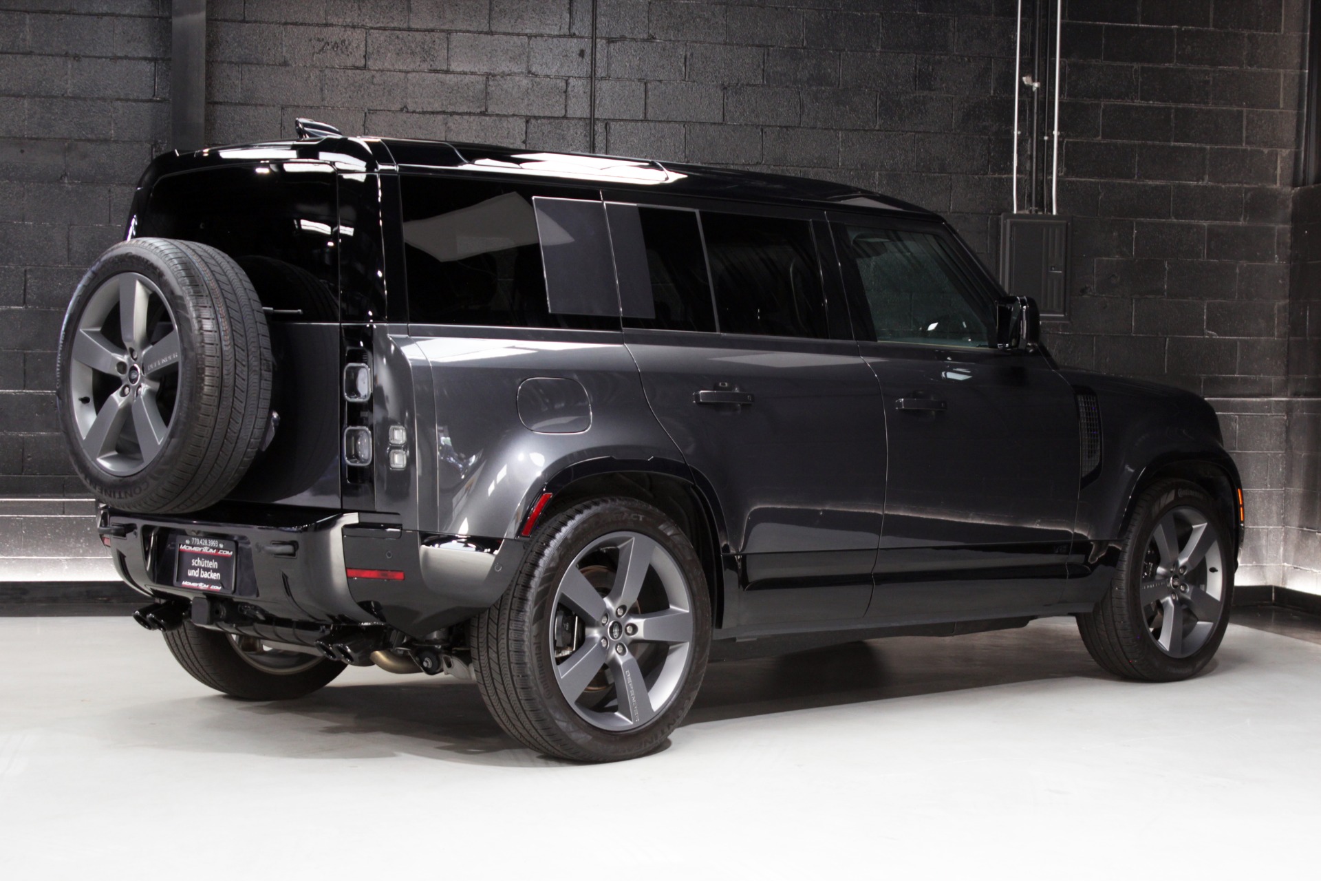 2025 Land Rover Defender V8 - Photo 77