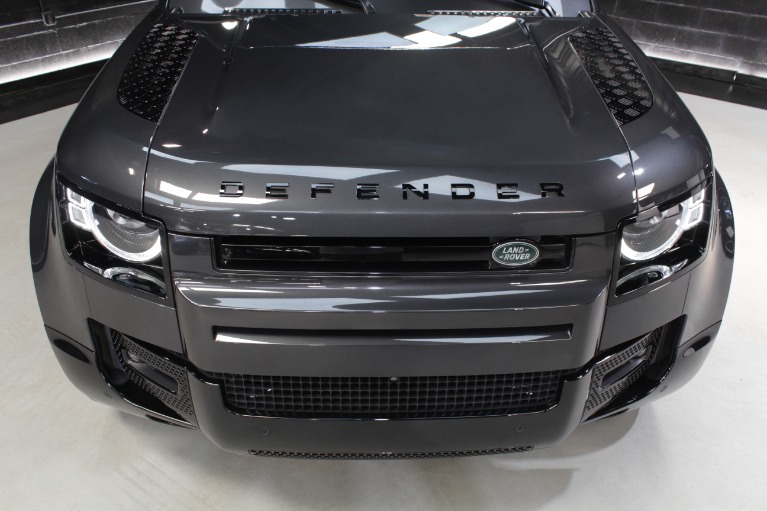 2025 Land Rover Defender V8 - Photo 86