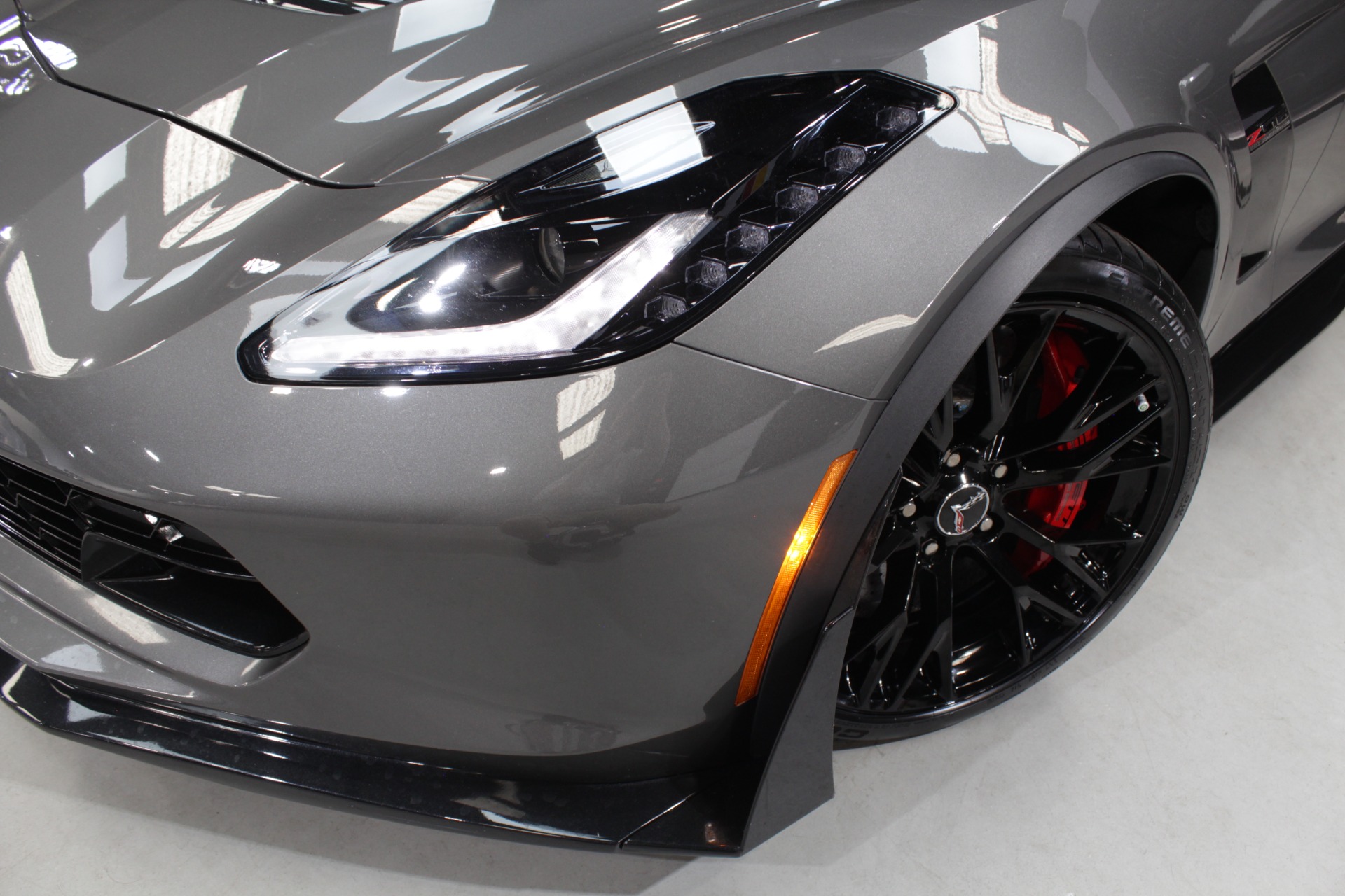 2015 Chevrolet Corvette Z06 - Photo 8