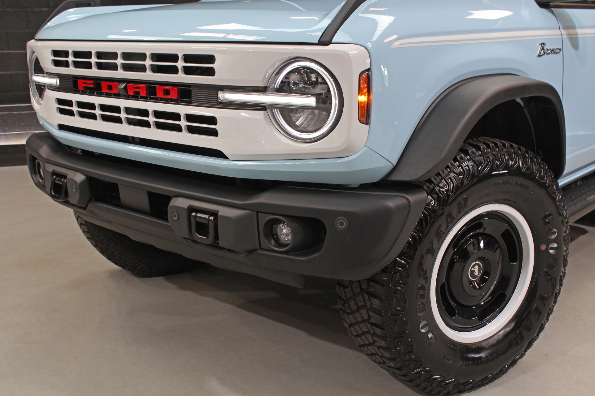TREND 14ポンド ベルモロゴ 中古美品 箱有 ストーム トレンド Used 2024 Ford Bronco Heritage Limited Edition For Sale (Sold