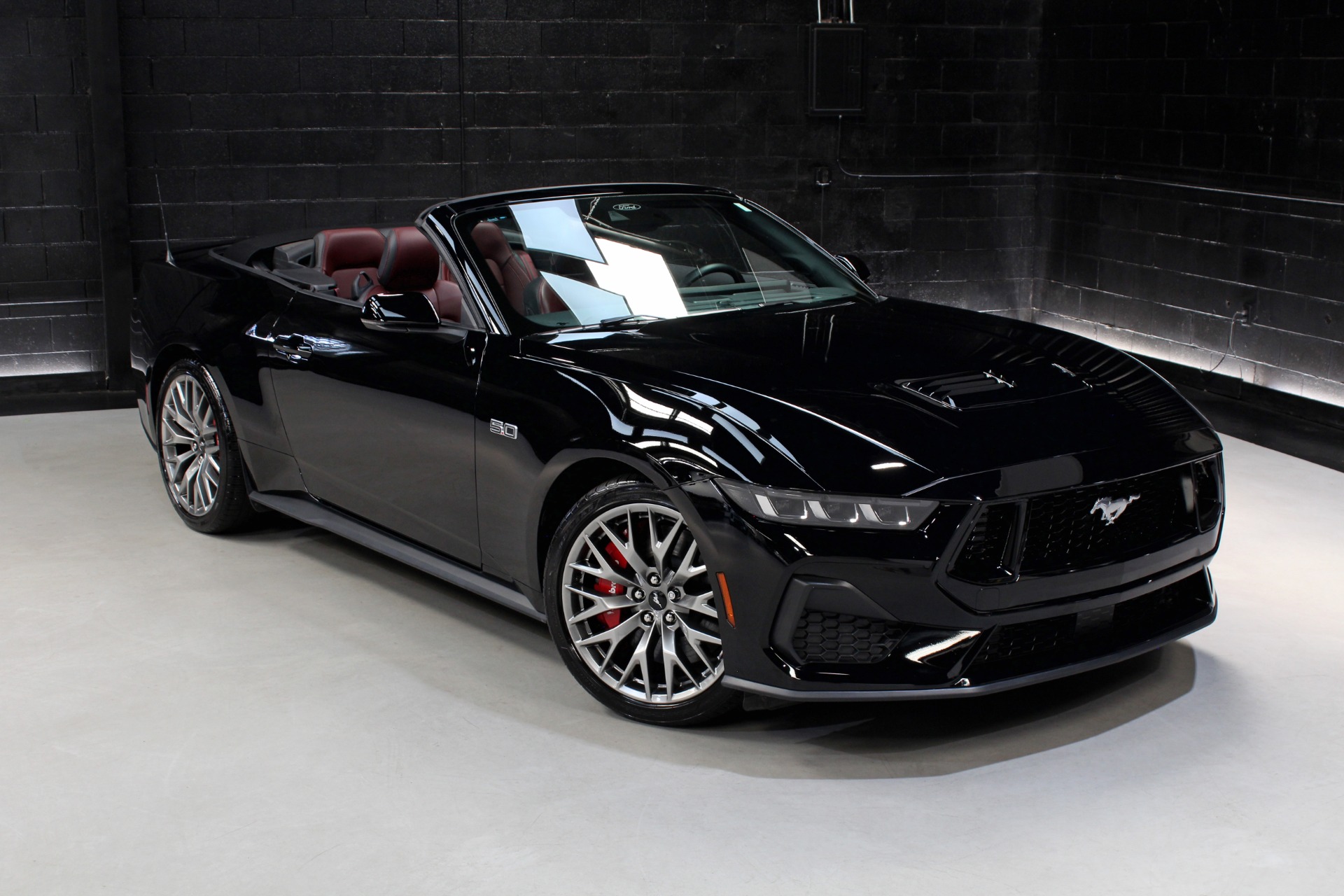 2025 Ford Mustang GT Premium - Photo 10