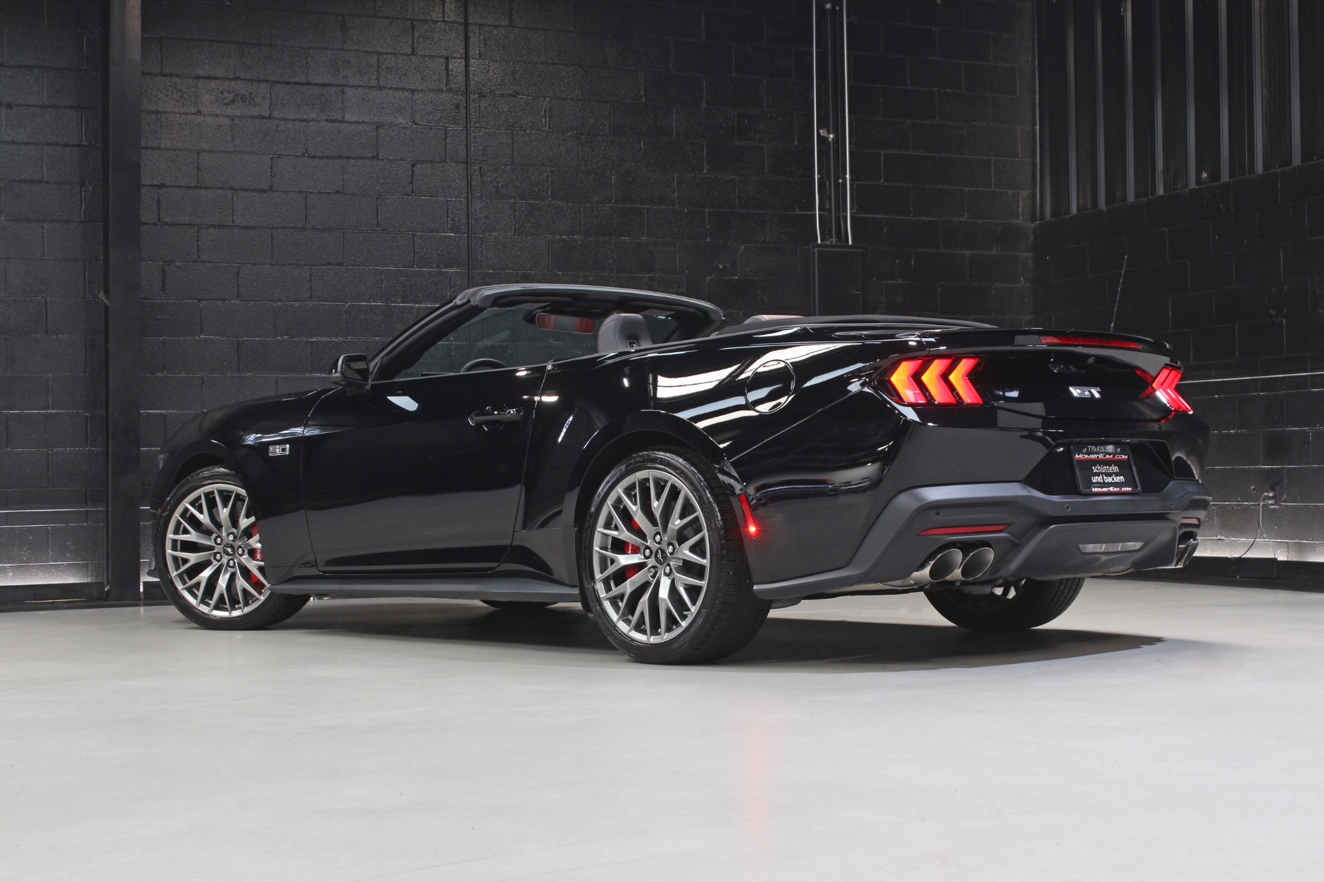 2025 Ford Mustang GT Premium - Photo 12