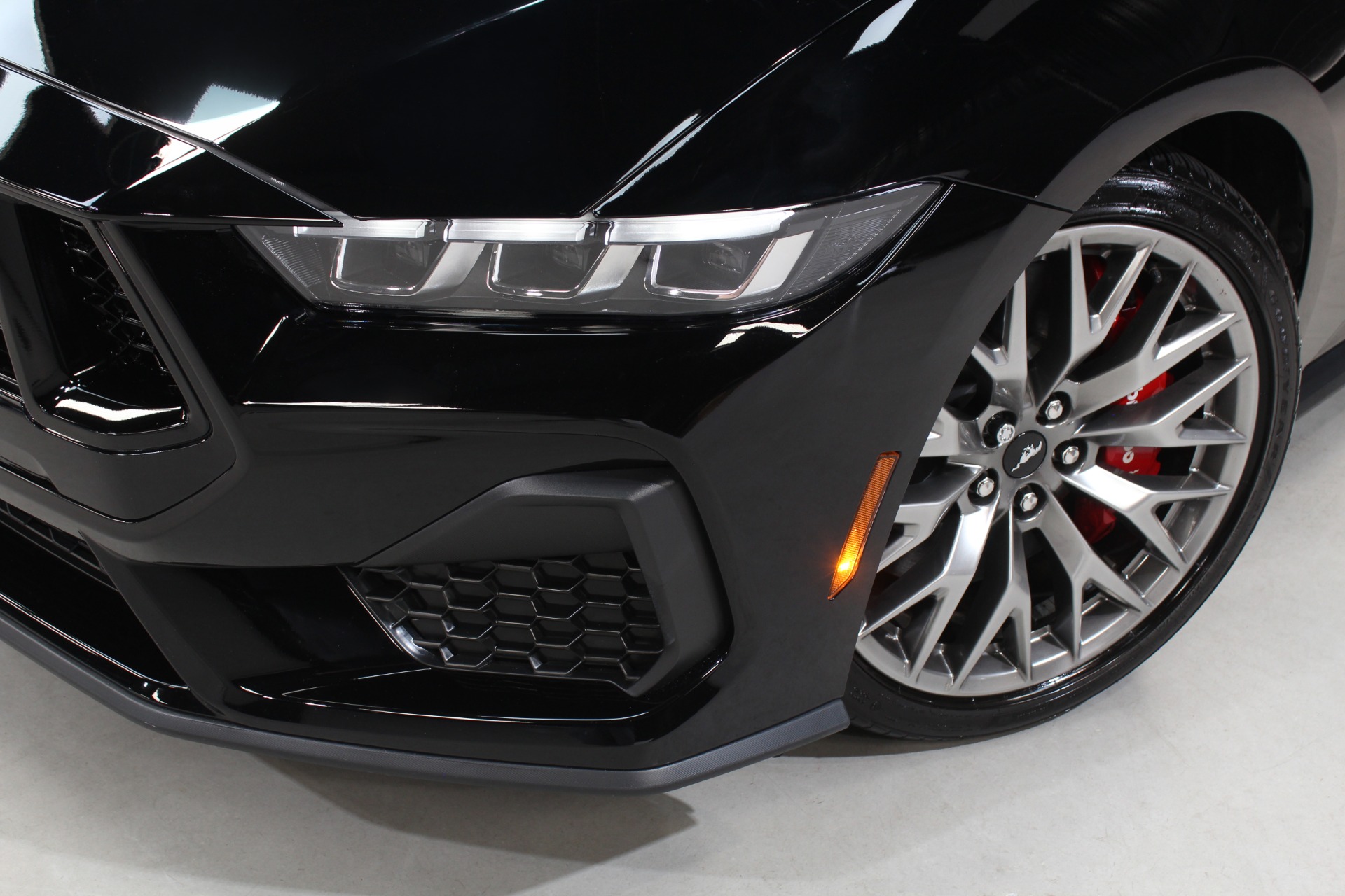 2025 Ford Mustang GT Premium - Photo 21