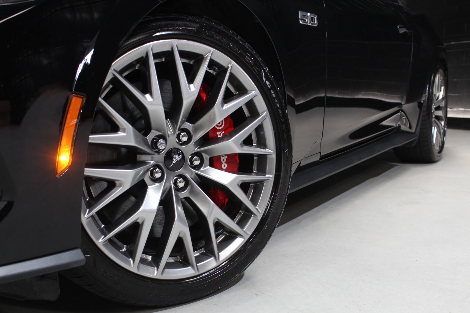 2025 Ford Mustang GT Premium - Photo 23