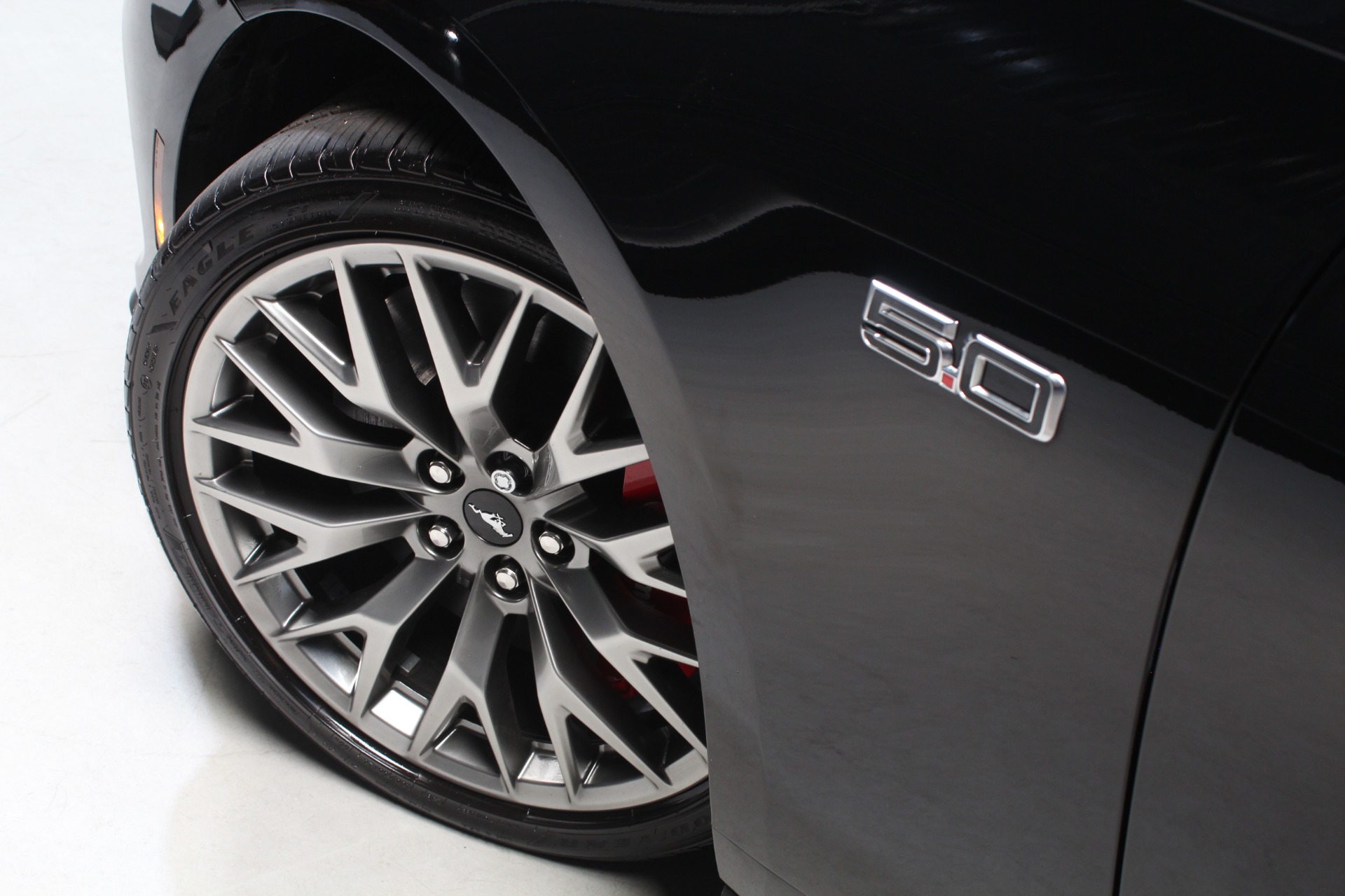 2025 Ford Mustang GT Premium - Photo 25
