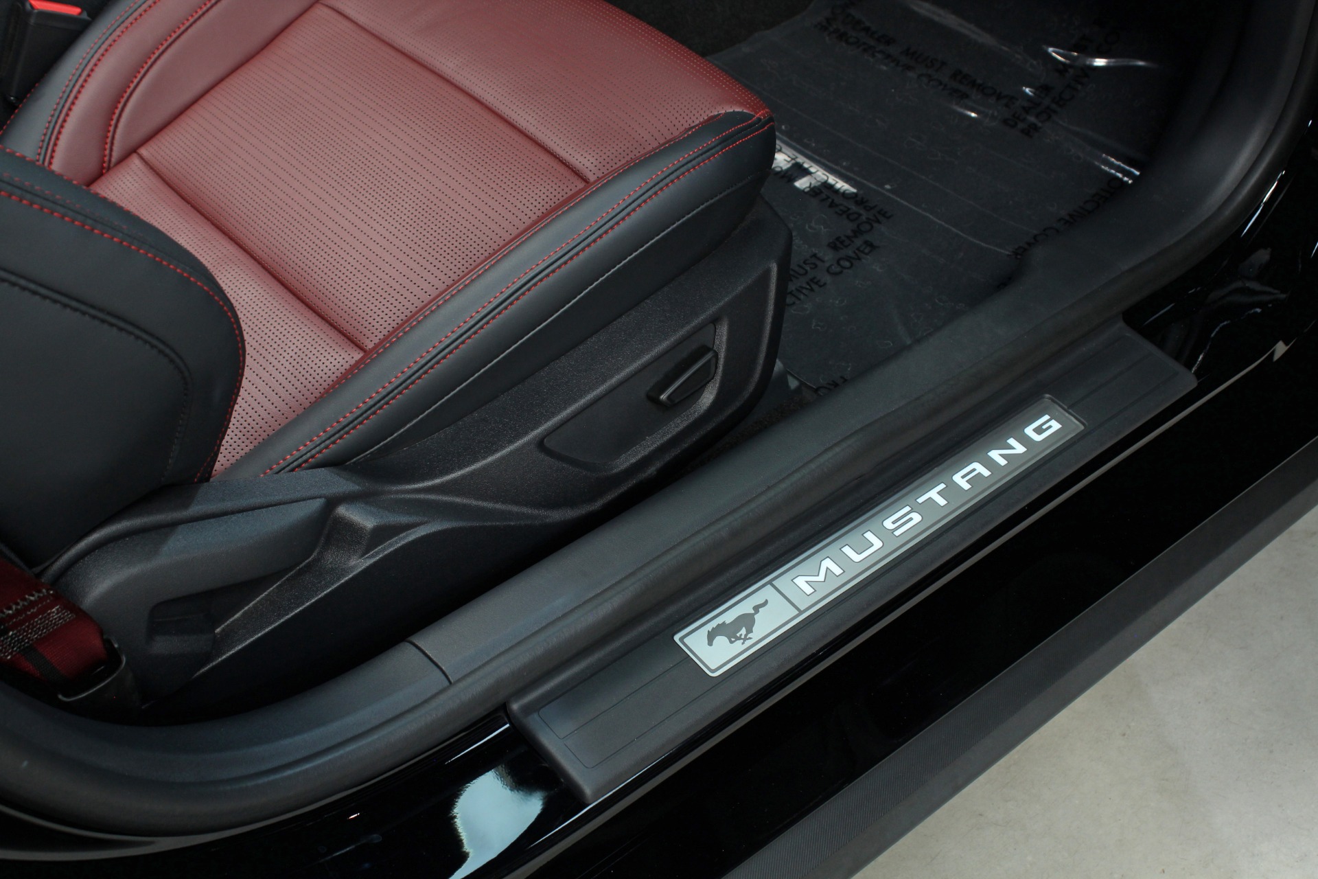 2025 Ford Mustang GT Premium - Photo 26