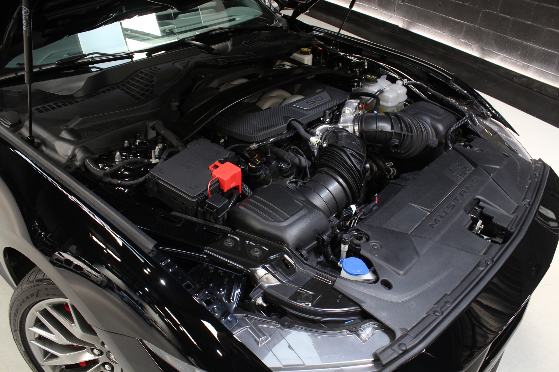 2025 Ford Mustang GT Premium - Photo 29
