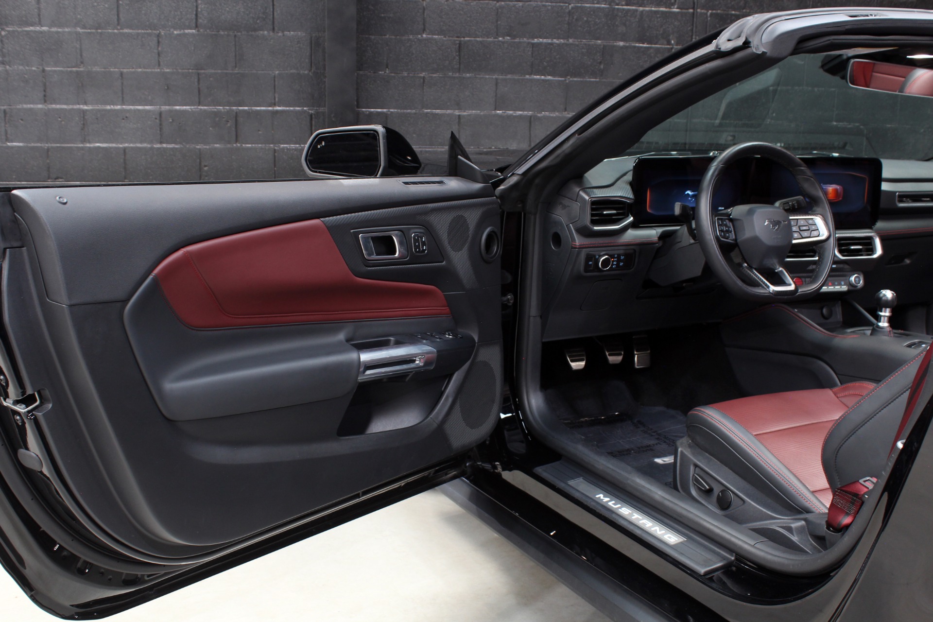 2025 Ford Mustang GT Premium - Photo 30