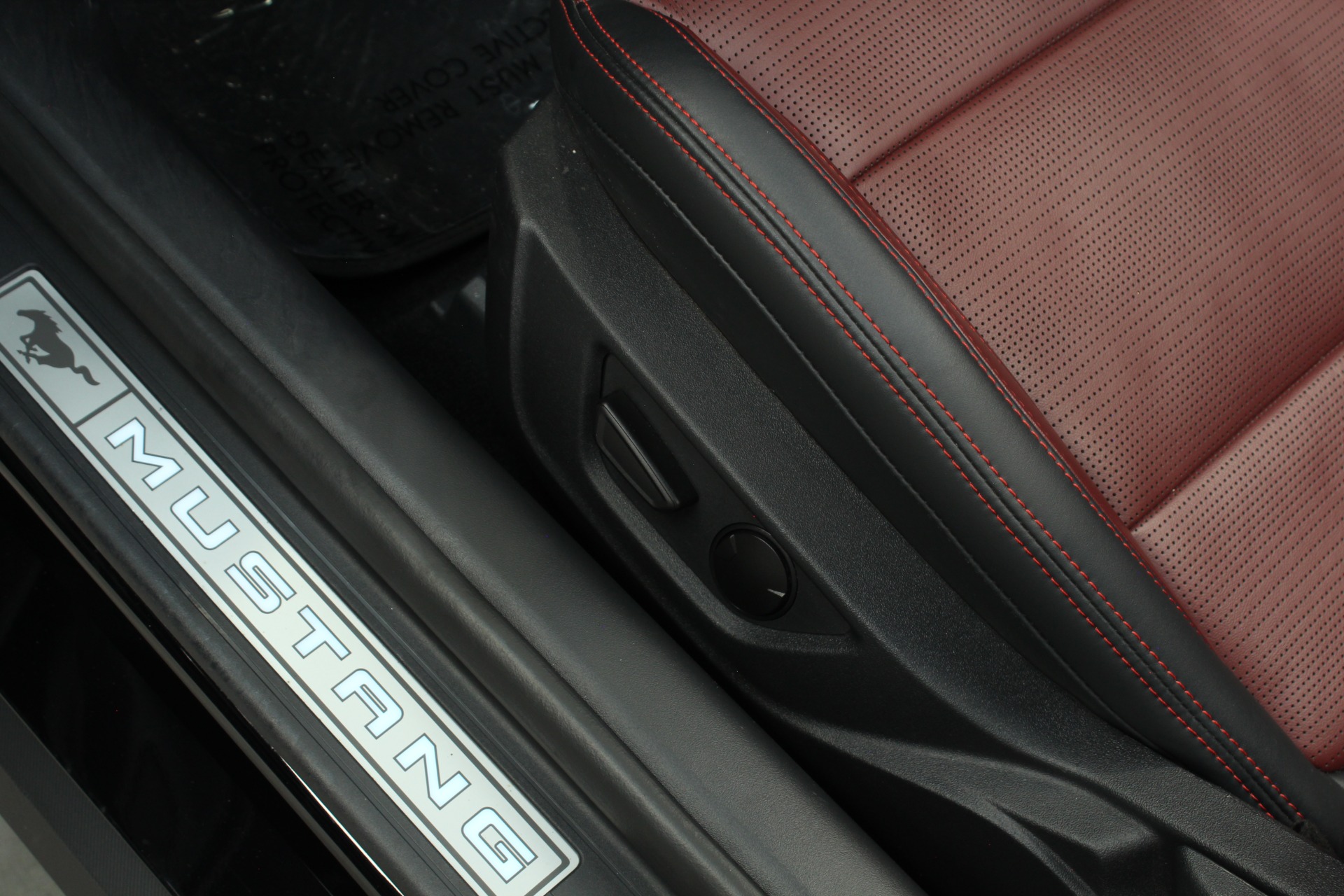 2025 Ford Mustang GT Premium - Photo 41